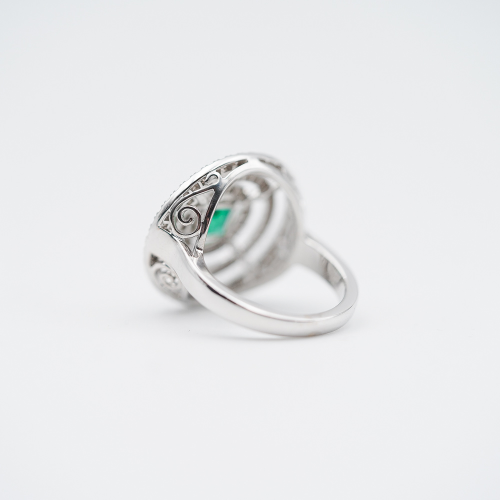 Graff Bulls Eye Emerald