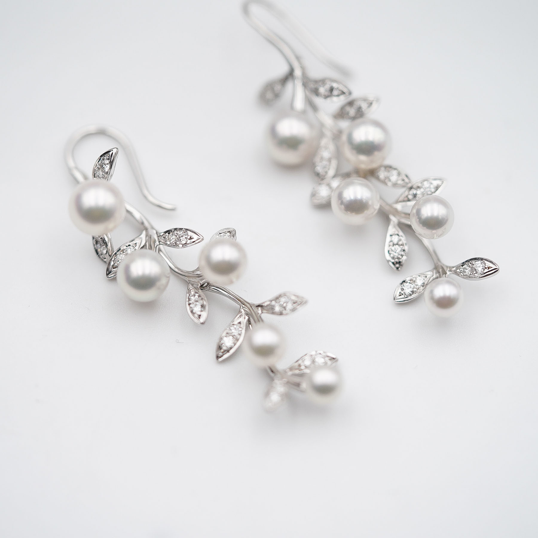 Mikimoto Olive Earrings with Diamond in 18K White Gold