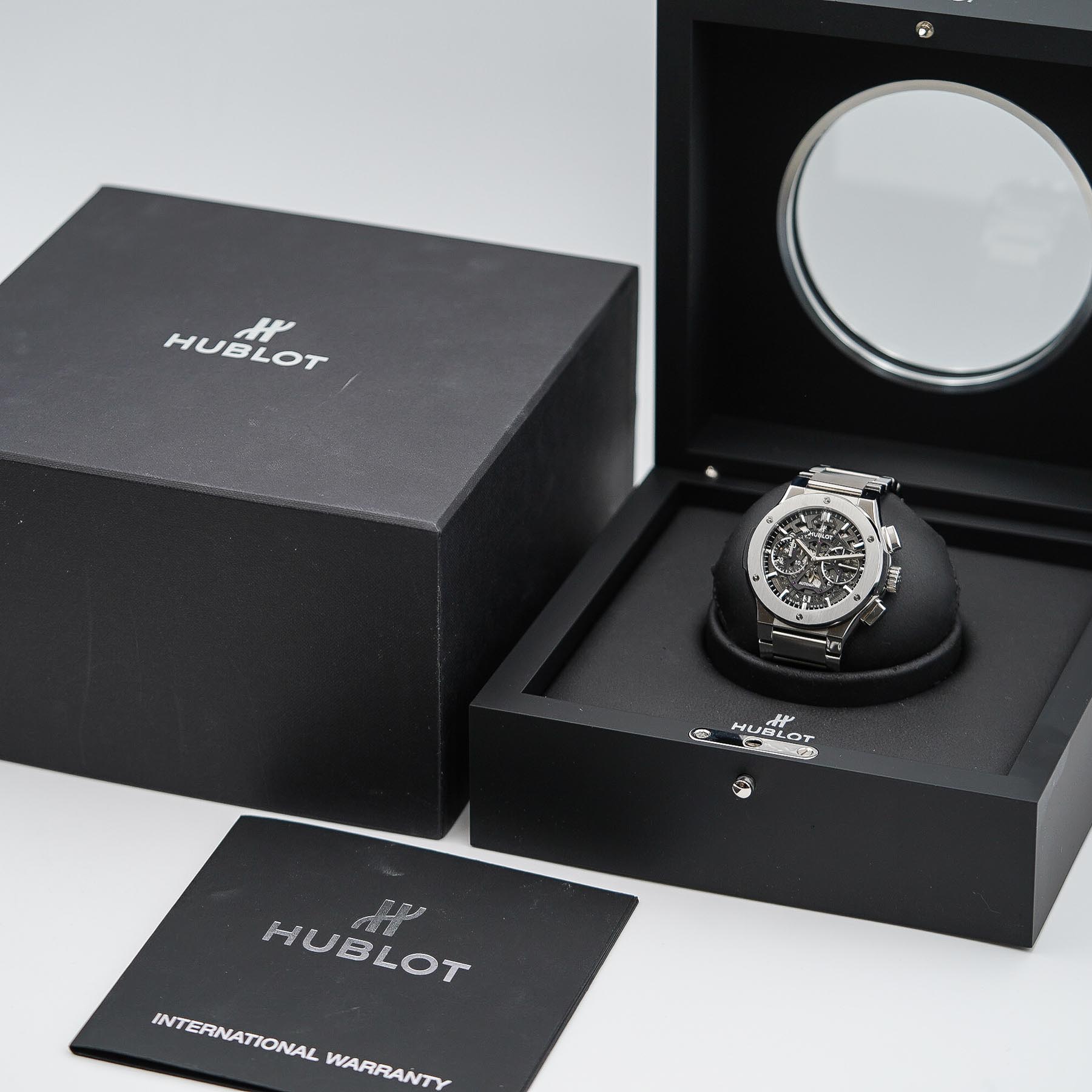 Hublot Classic Fusion 45 Aerofusion Chronograph Titanium