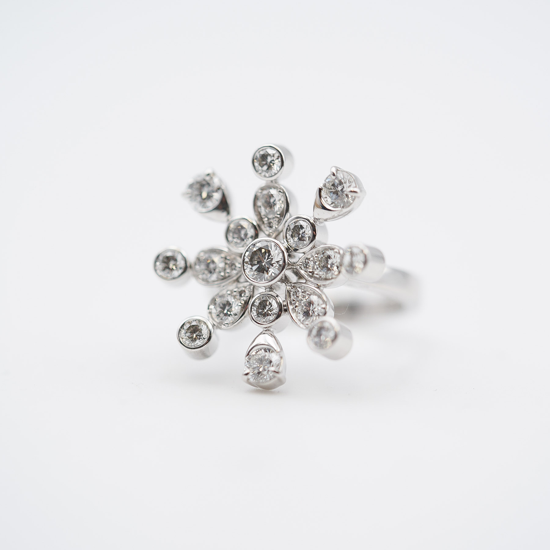 Piaget Drop Motif Diamonds