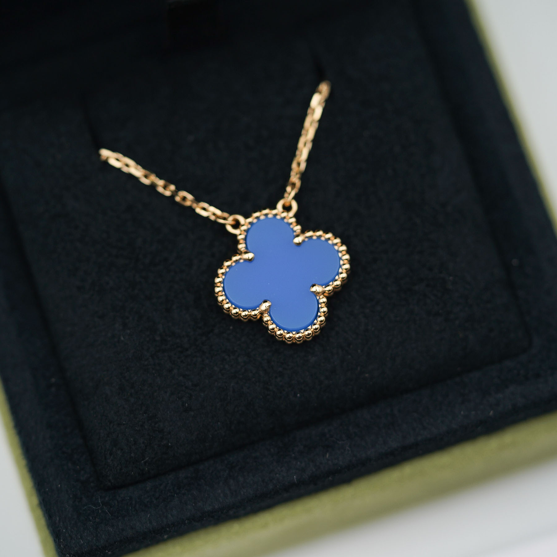 Van Cleef & Arpels Vintage Alhambra pendant