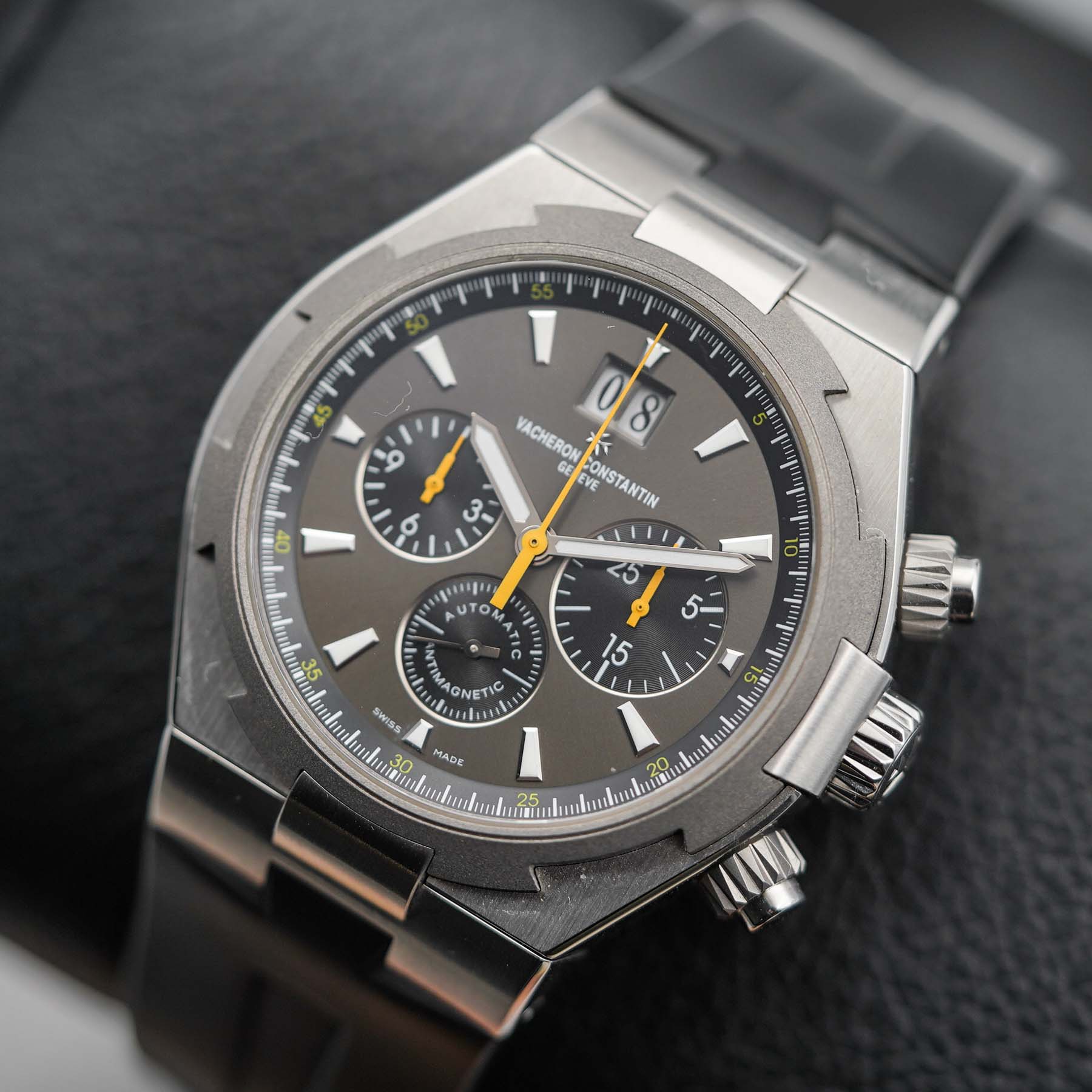 Vacheron Constantin Overseas Chronograph Limited