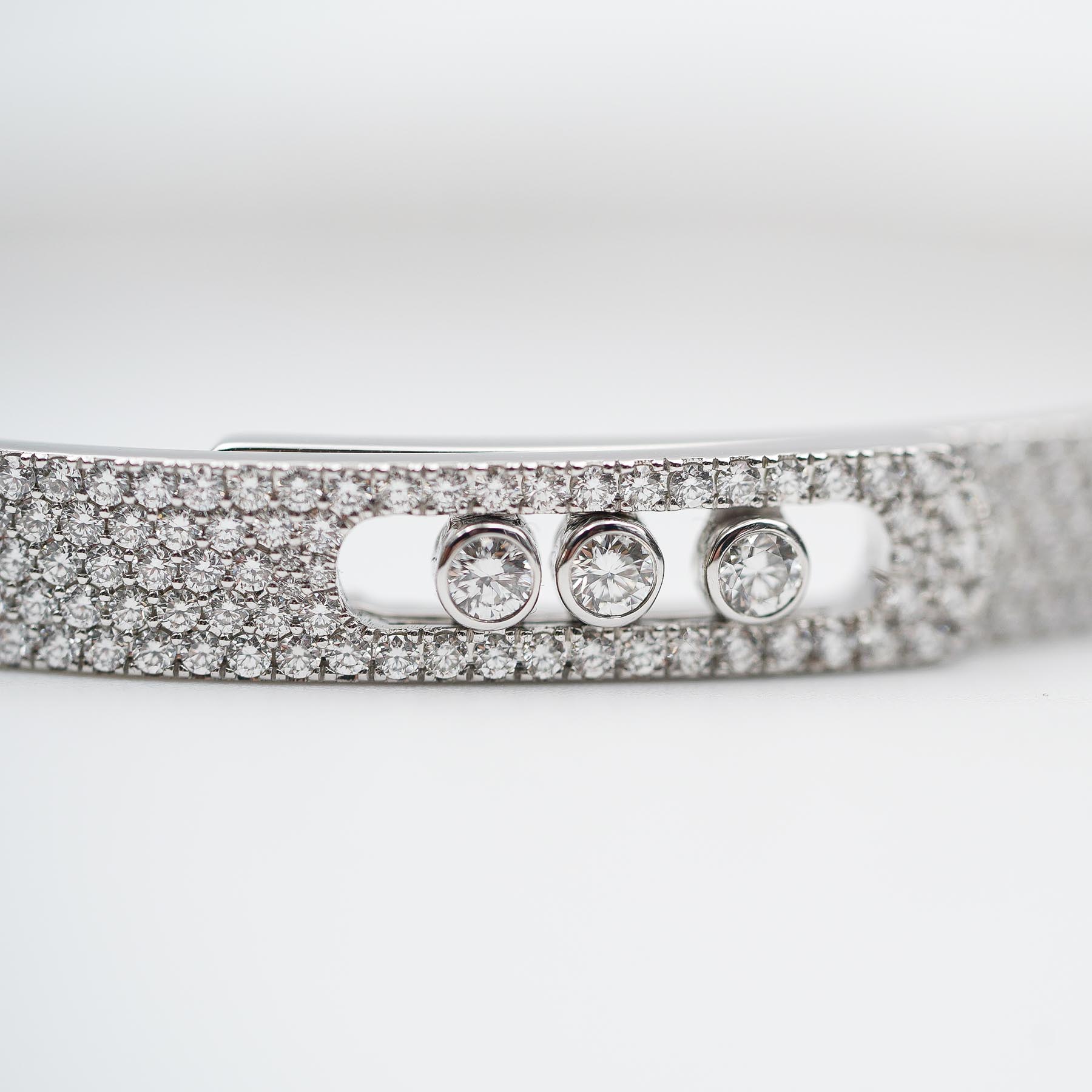 Messika Move Noa Full Pavé Bangle