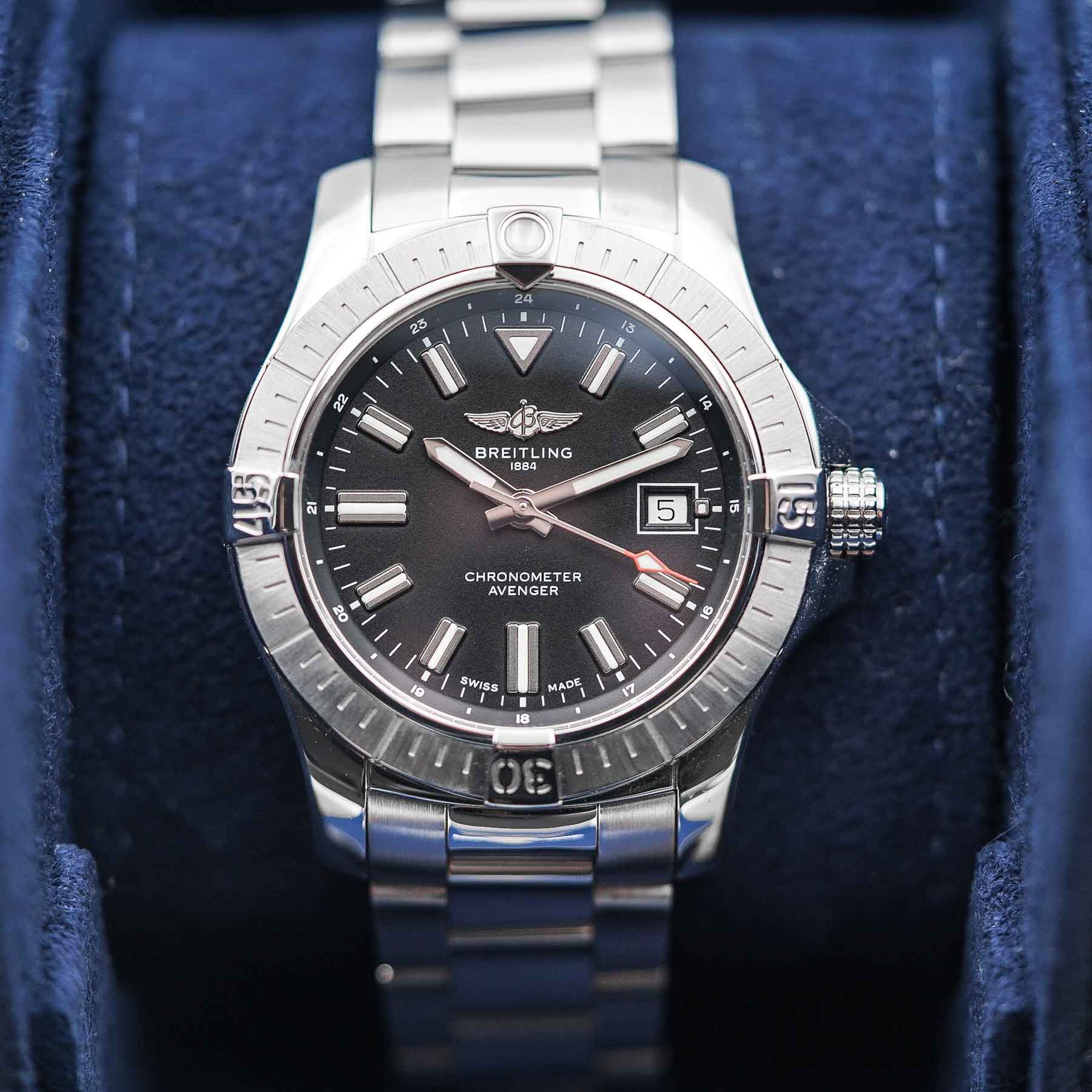 Breitling Avenger Automatic 43