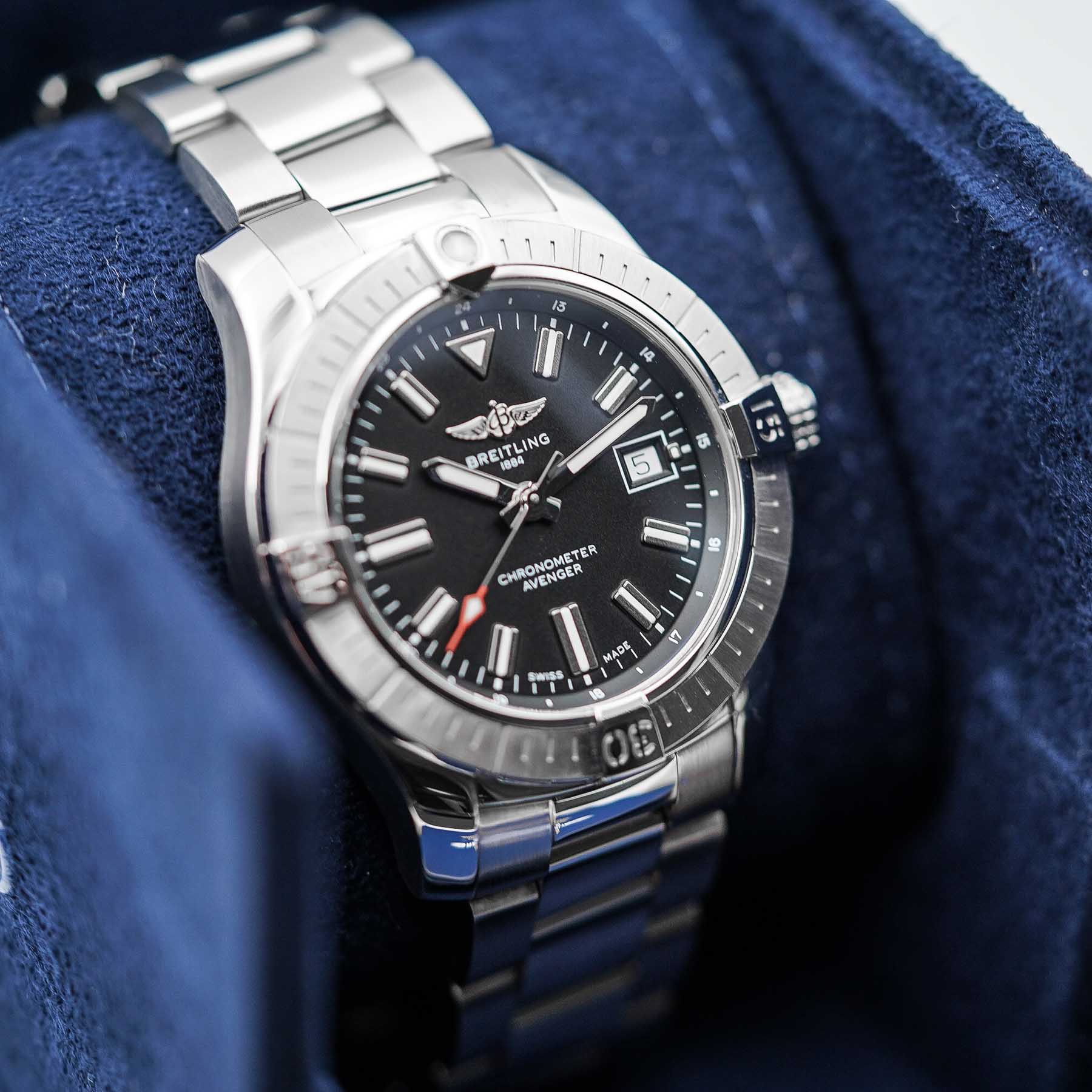 Breitling Avenger Automatic 43