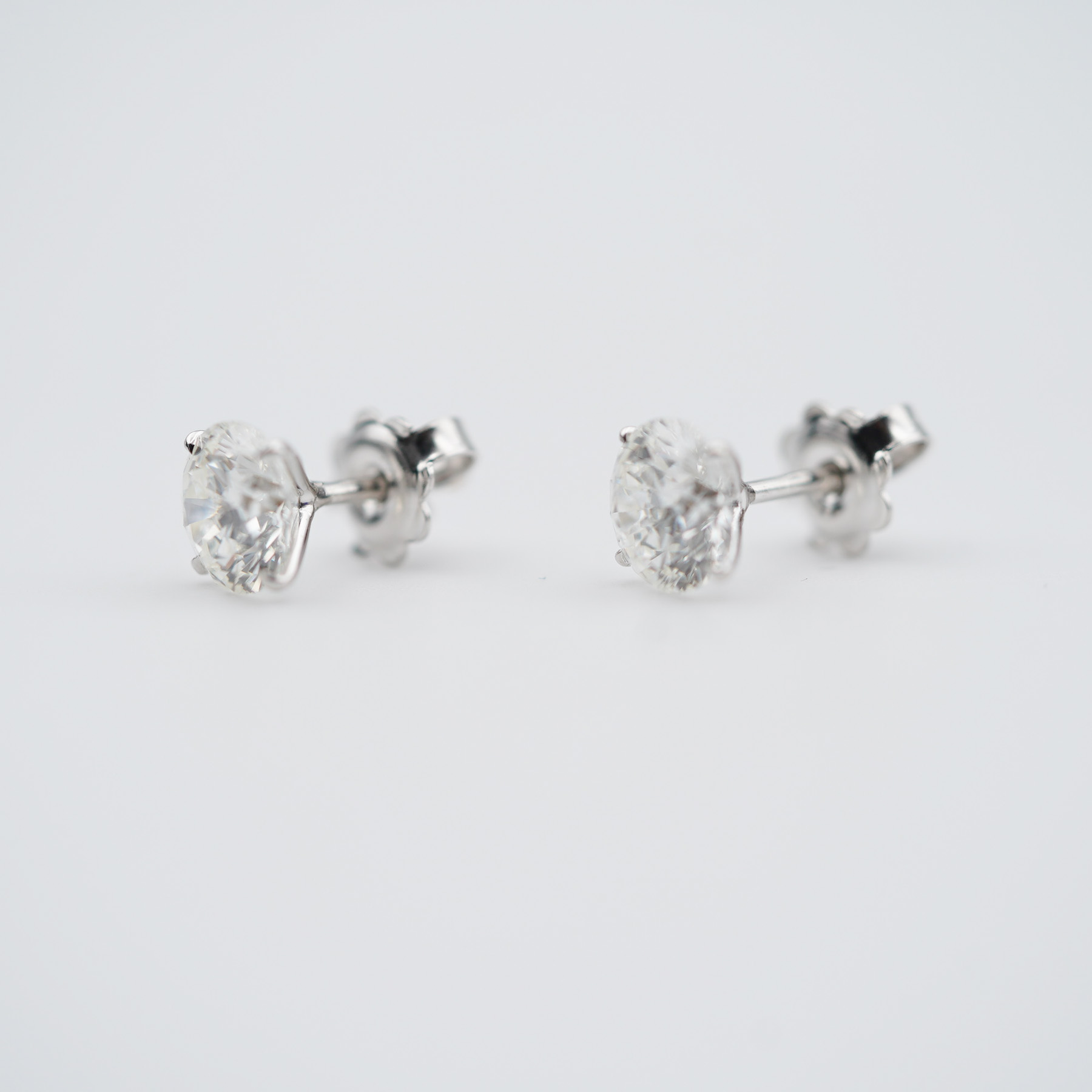 Damiani Diamond Stud