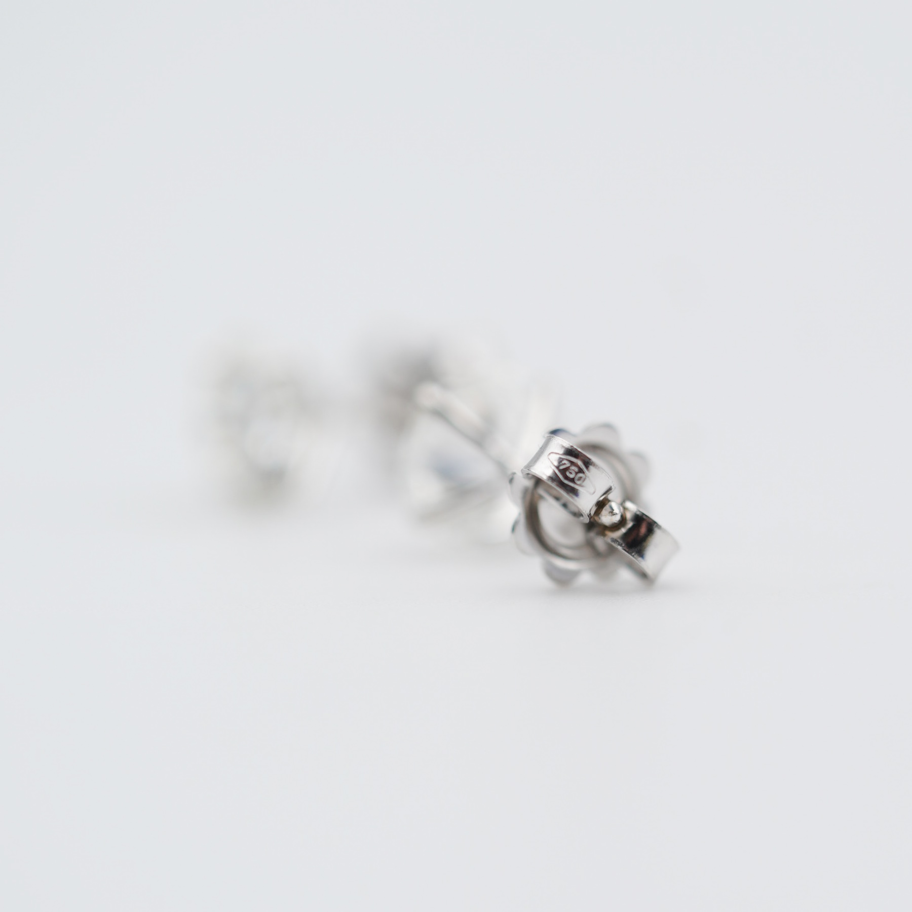 Damiani Diamond Stud