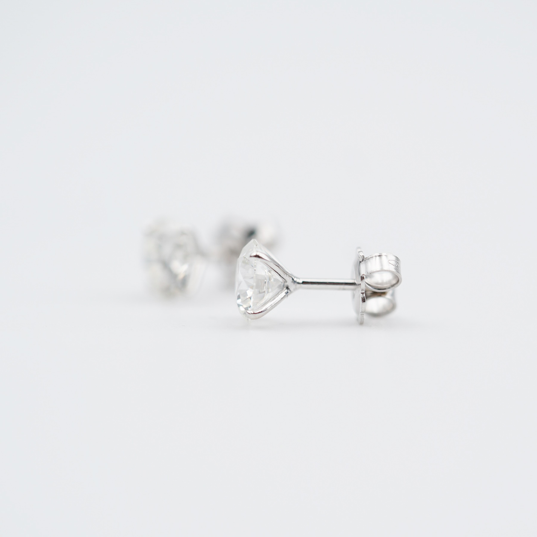 Damiani Diamond Stud