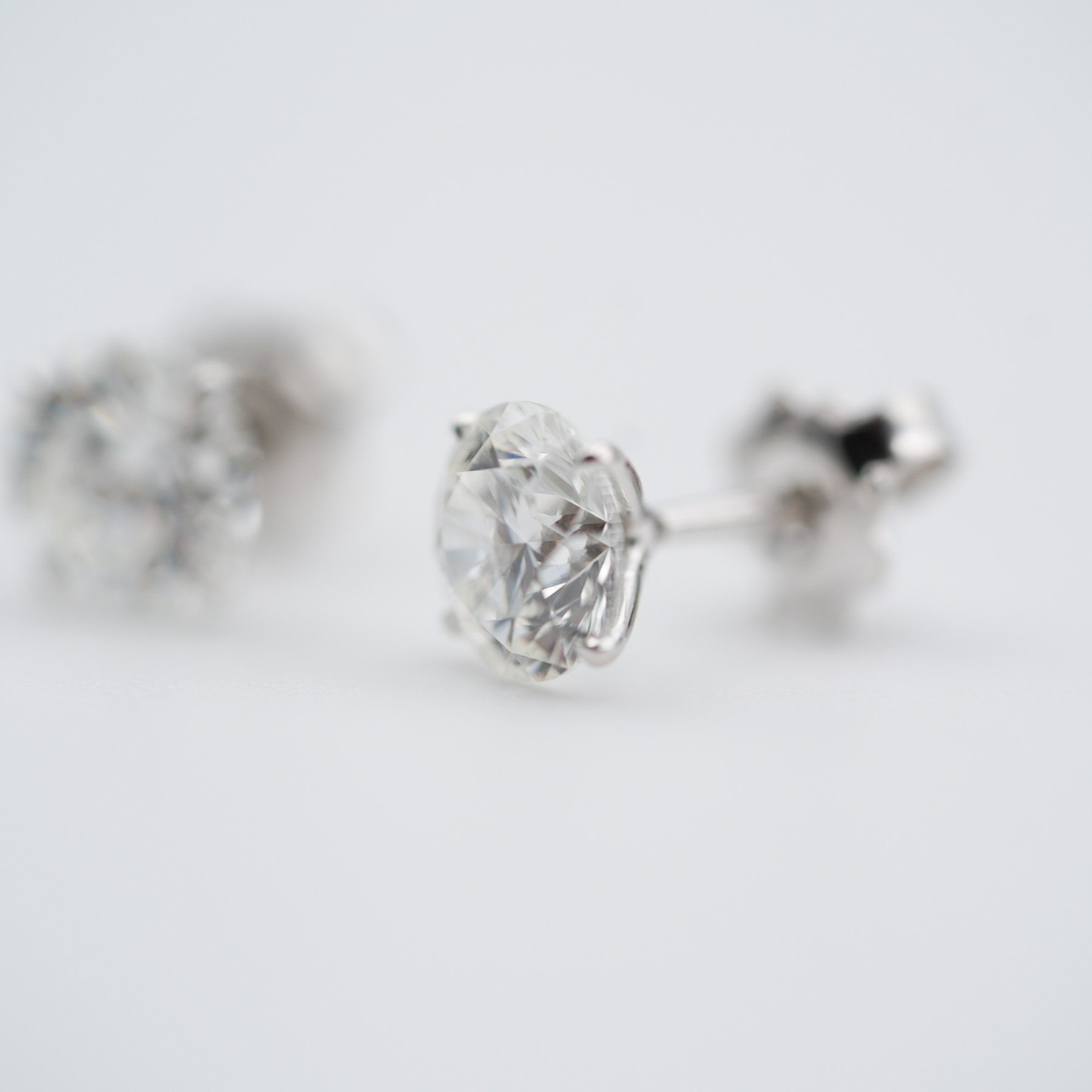 Damiani Diamond Stud