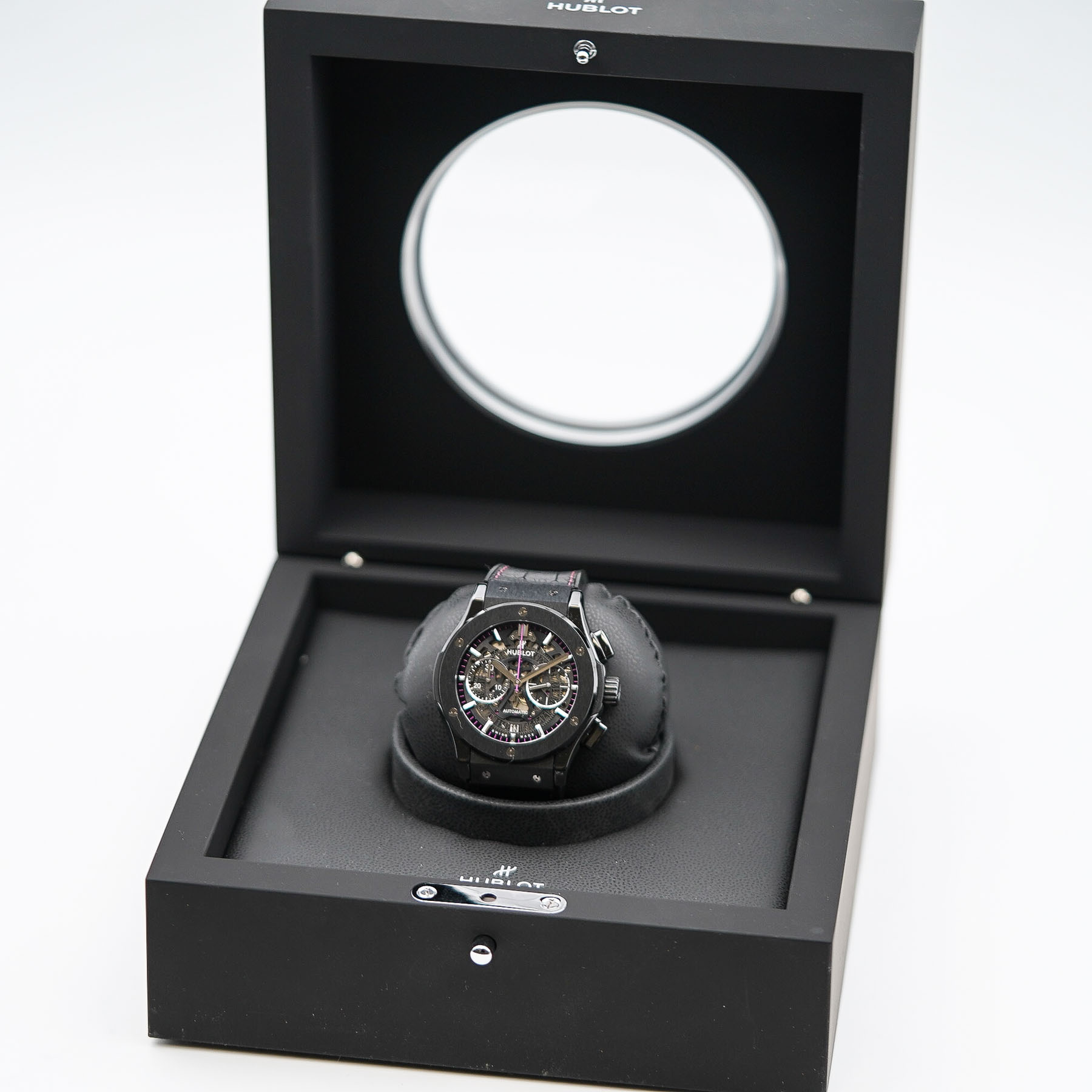 Hublot Classic Fusion 45mm Aero Womanity