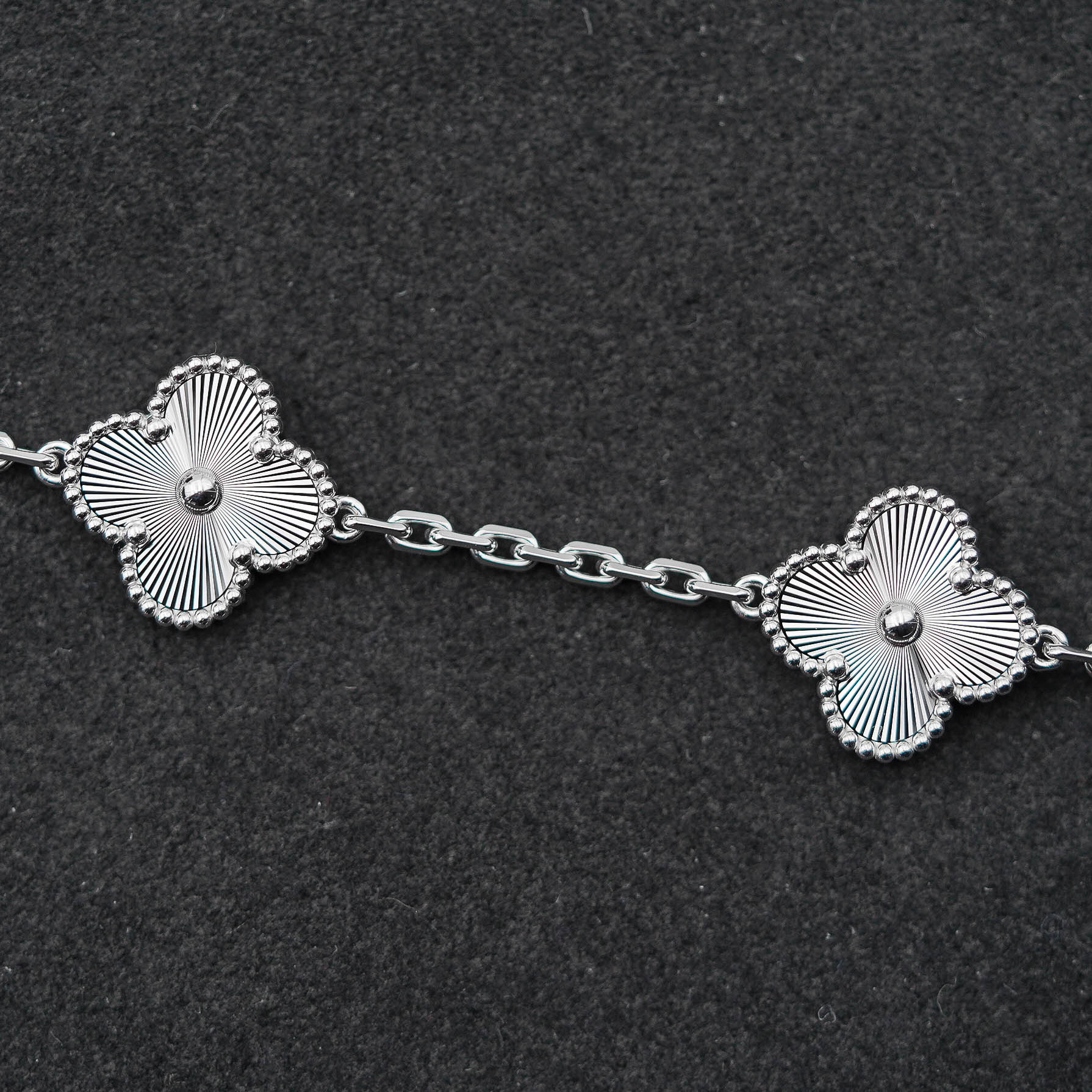 Van Cleef & Arpels Vintage Alhambra bracelet, 5 motifs