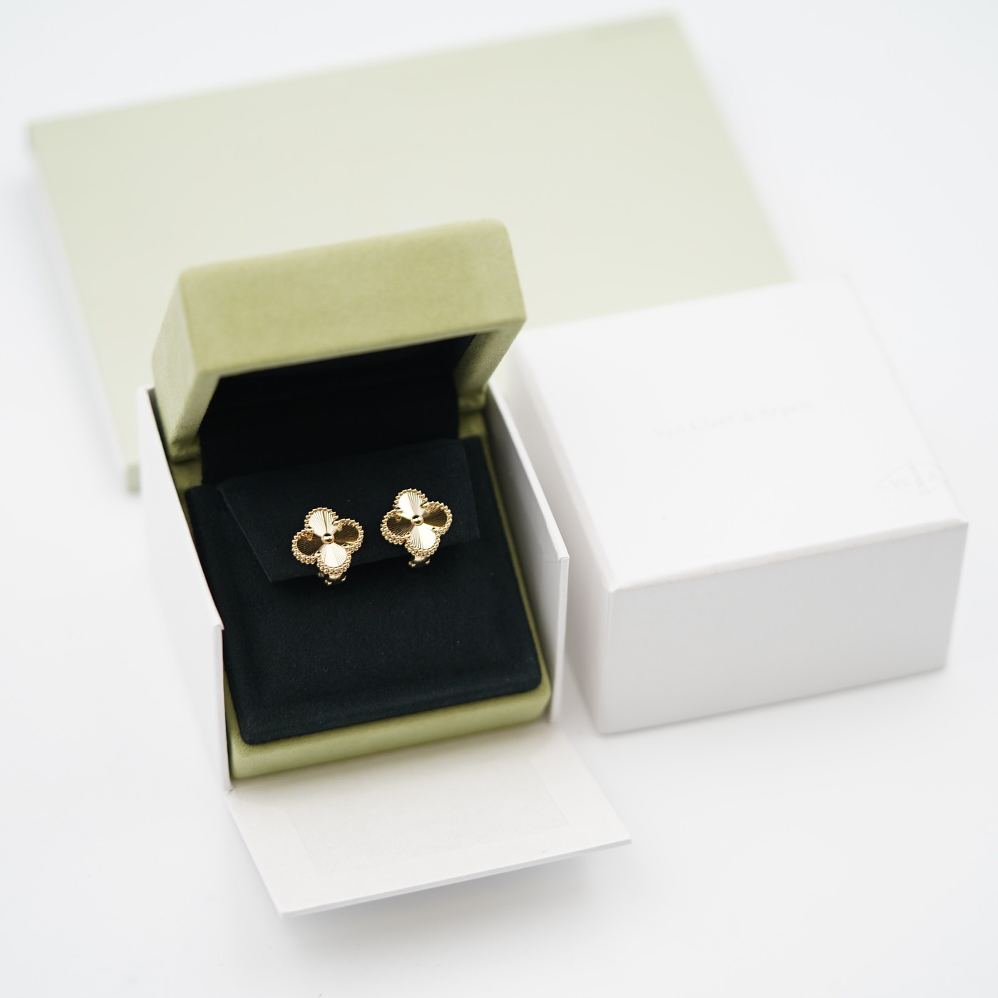 Van Cleef & Arpels Vintage Alhambra earrings