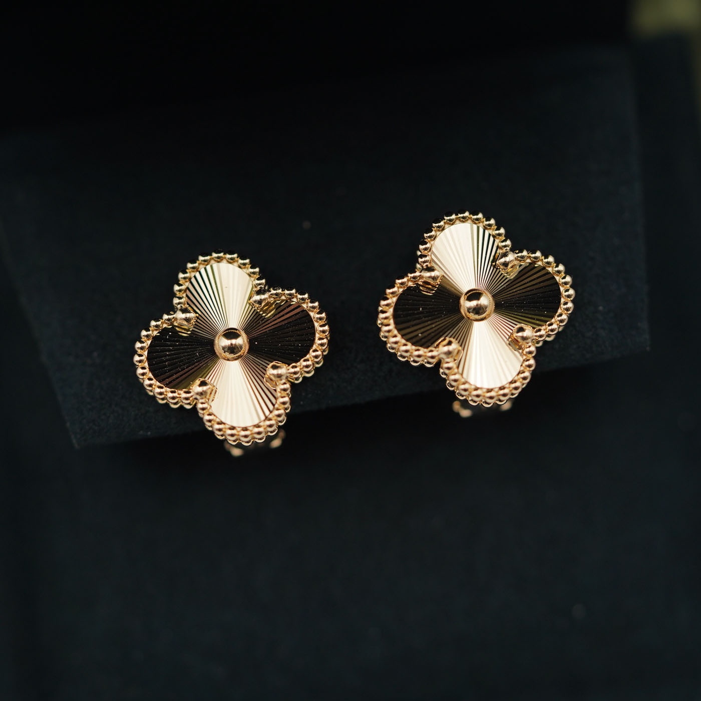 Van Cleef & Arpels Vintage Alhambra earrings