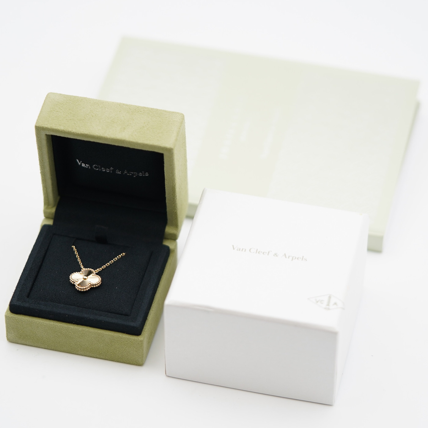 Van Cleef & Arpels Vintage Alhambra pendant