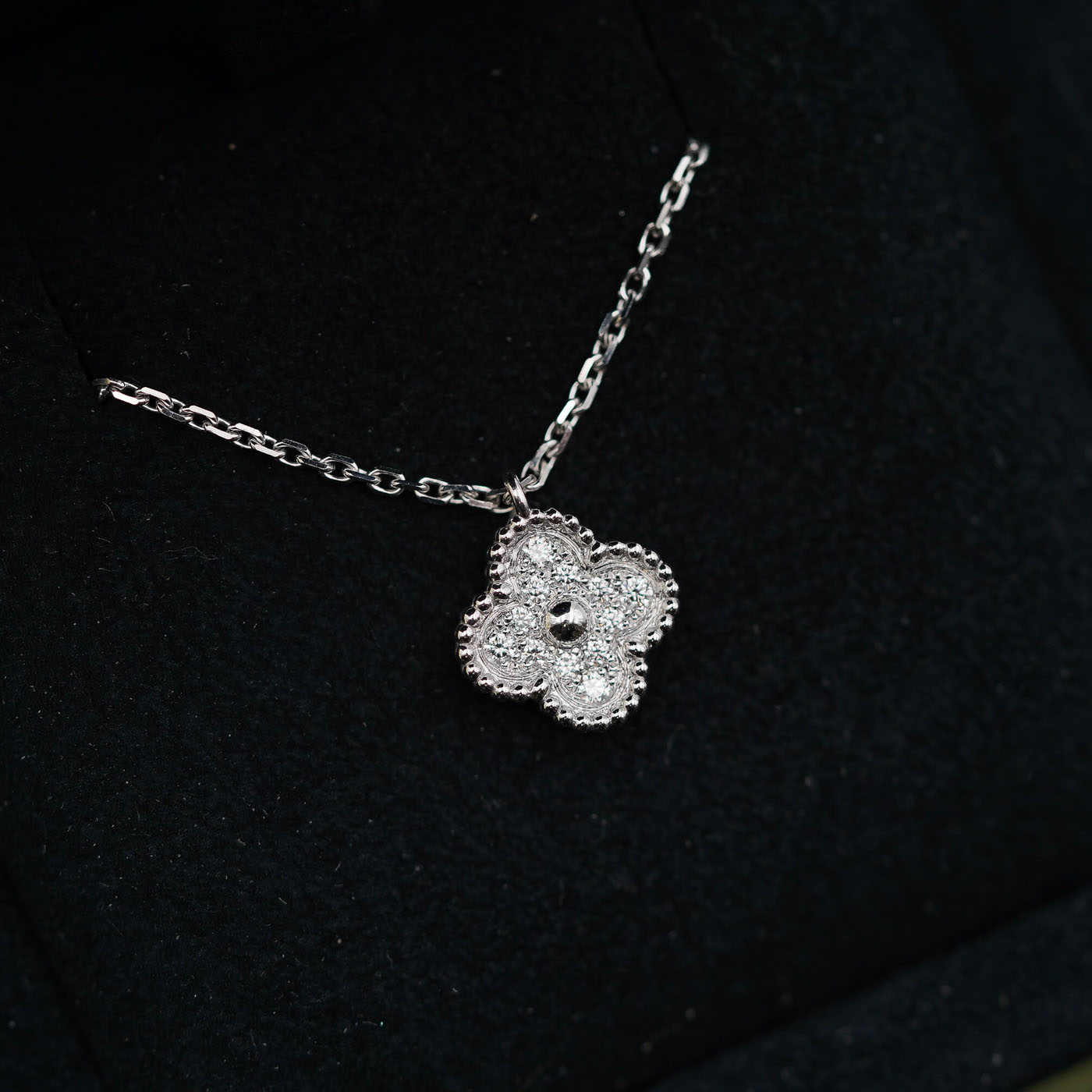 Van Cleef & Arpels Sweet Alhambra pendant