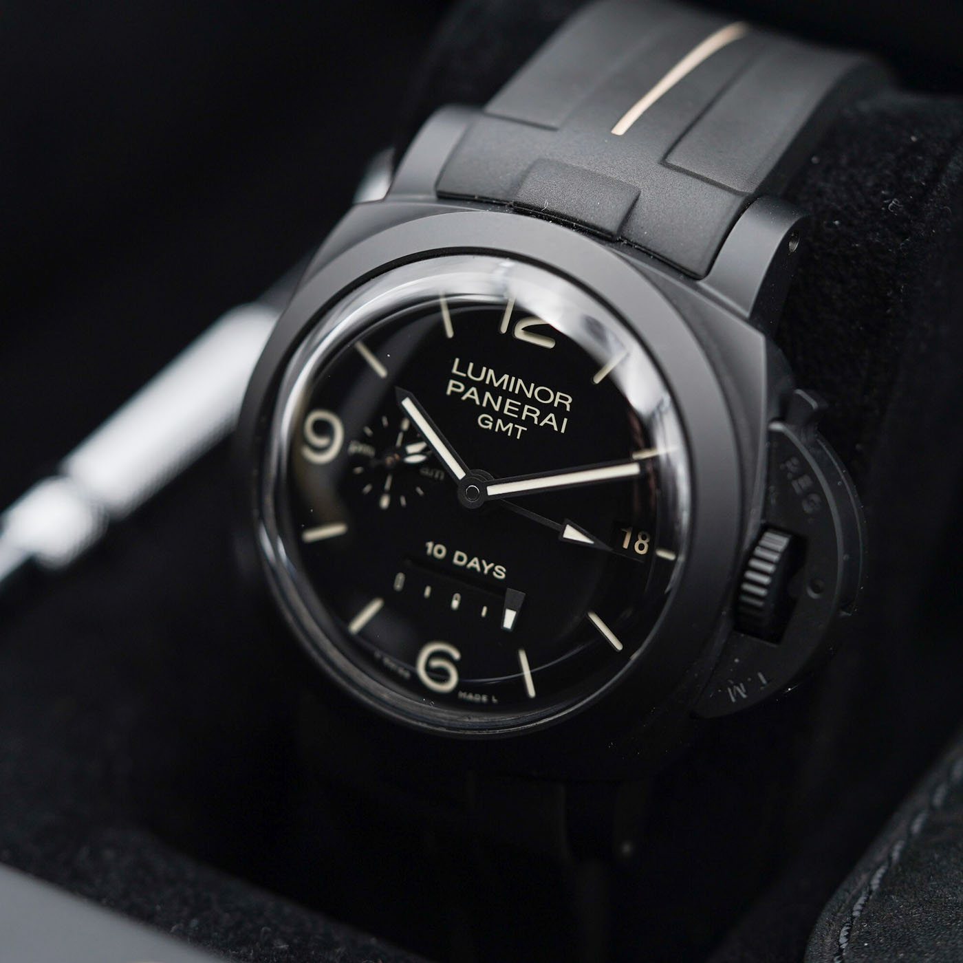 Panerai Luminor 1950 10 Days GMT