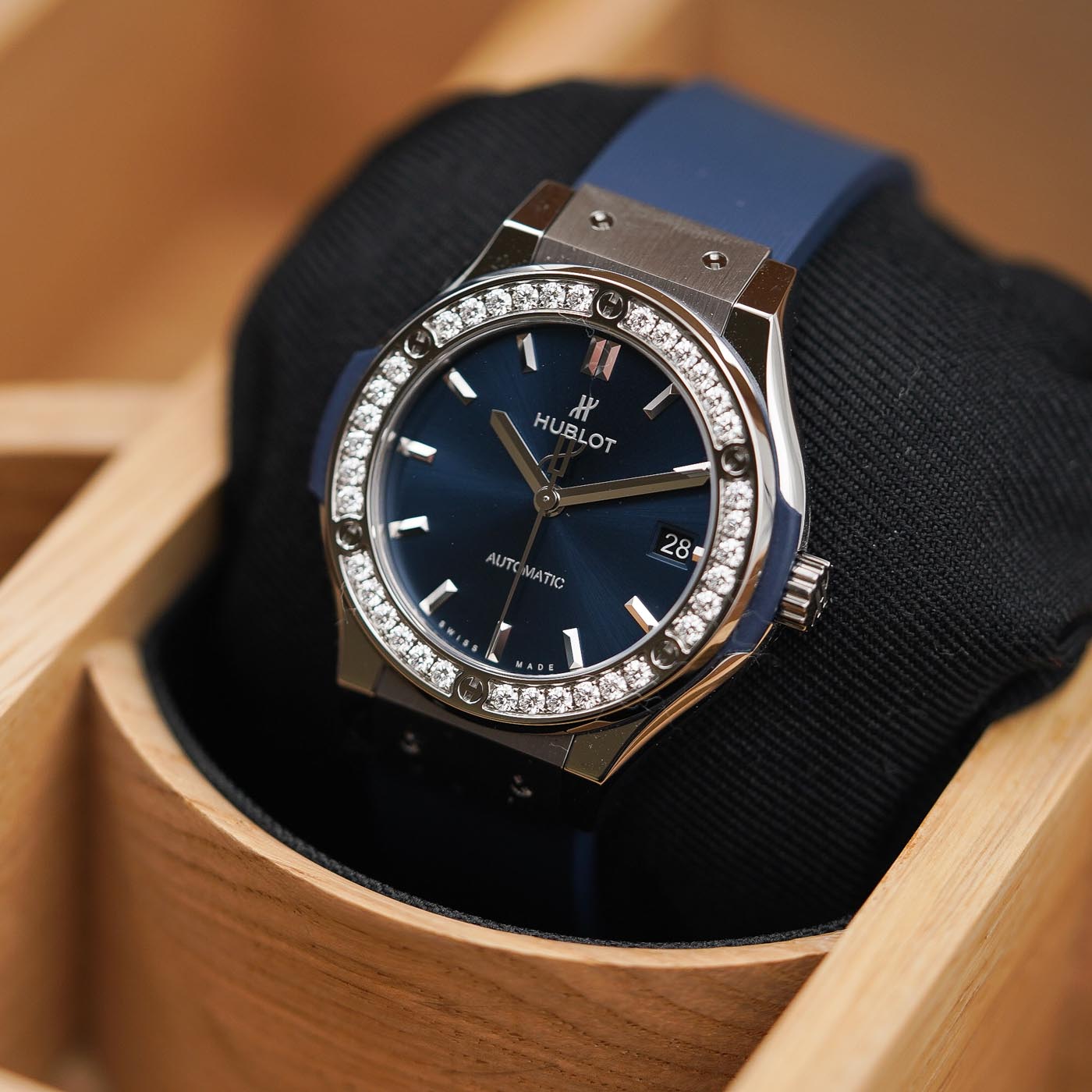 Hublot Classic Fusion 38 Diamonds