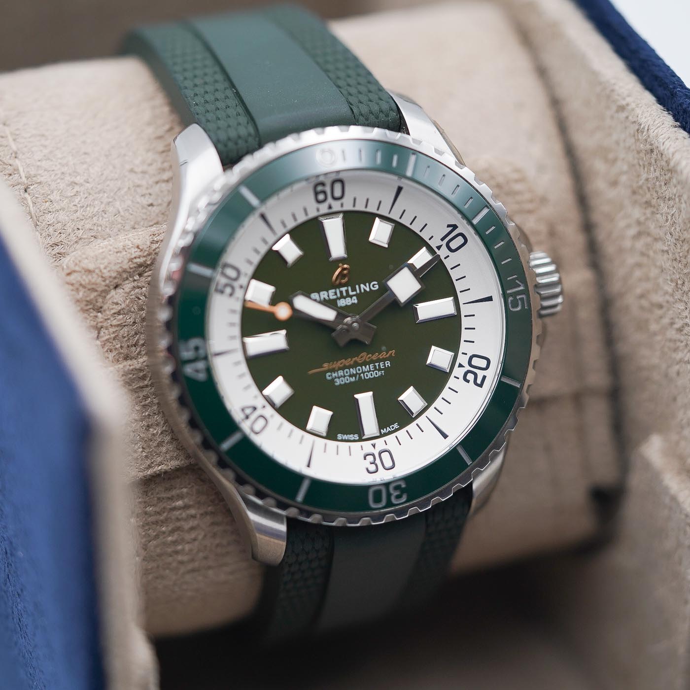 Breitling Superocean Automatic 44