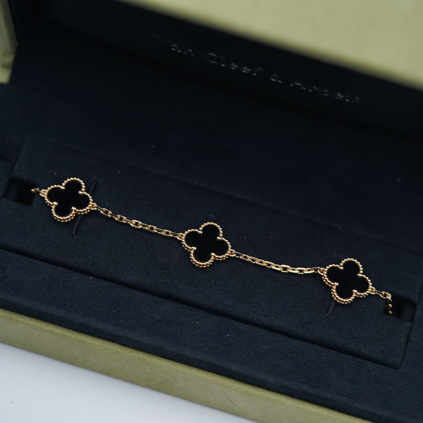 Van Cleef & Arpels Vintage Alhambra bracelet, 5 motifs Onyx