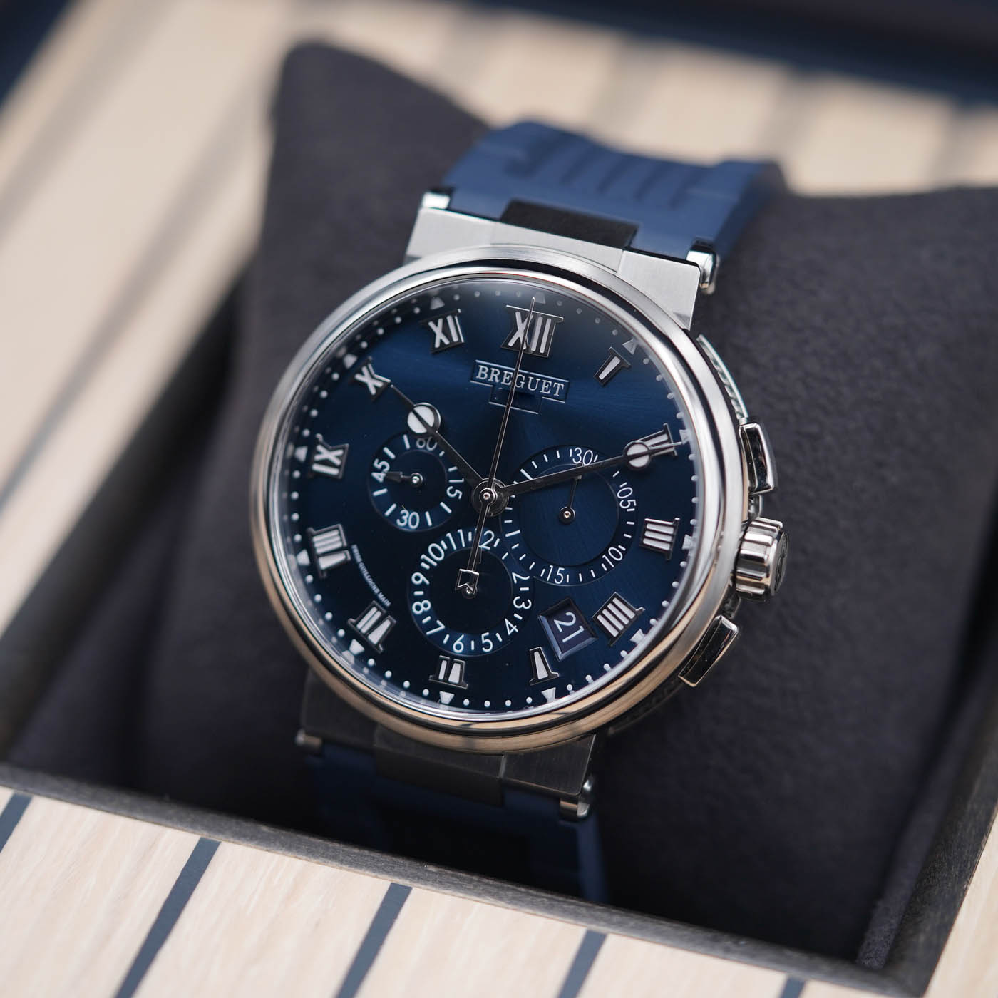 Breguet Marine Chronographe 5527