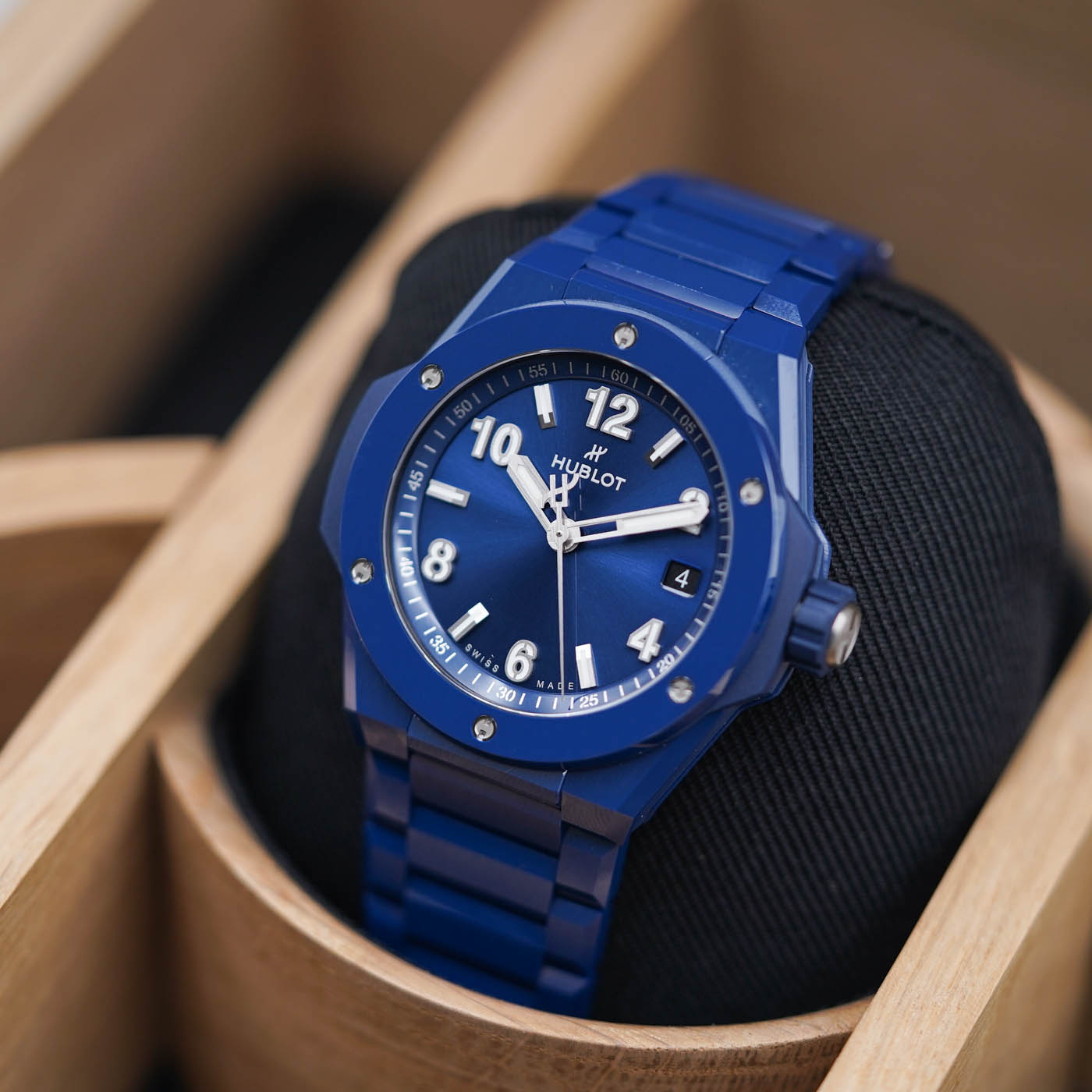 Hublot Big Bang Integrated Blue Ceramic 38mm