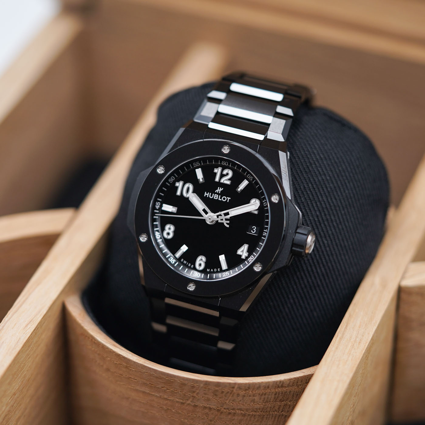 Hublot Big Bang Integrated Black Magic 38mm