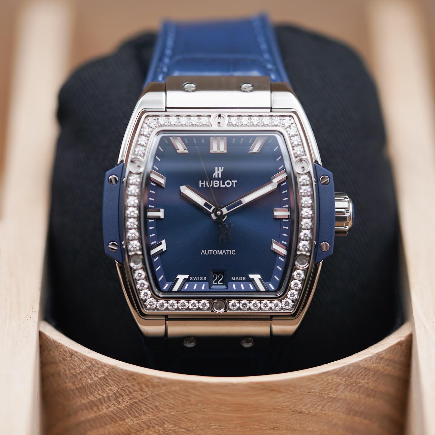 Hublot Spirit of Big Bang 39 Titanium Blue Diamonds