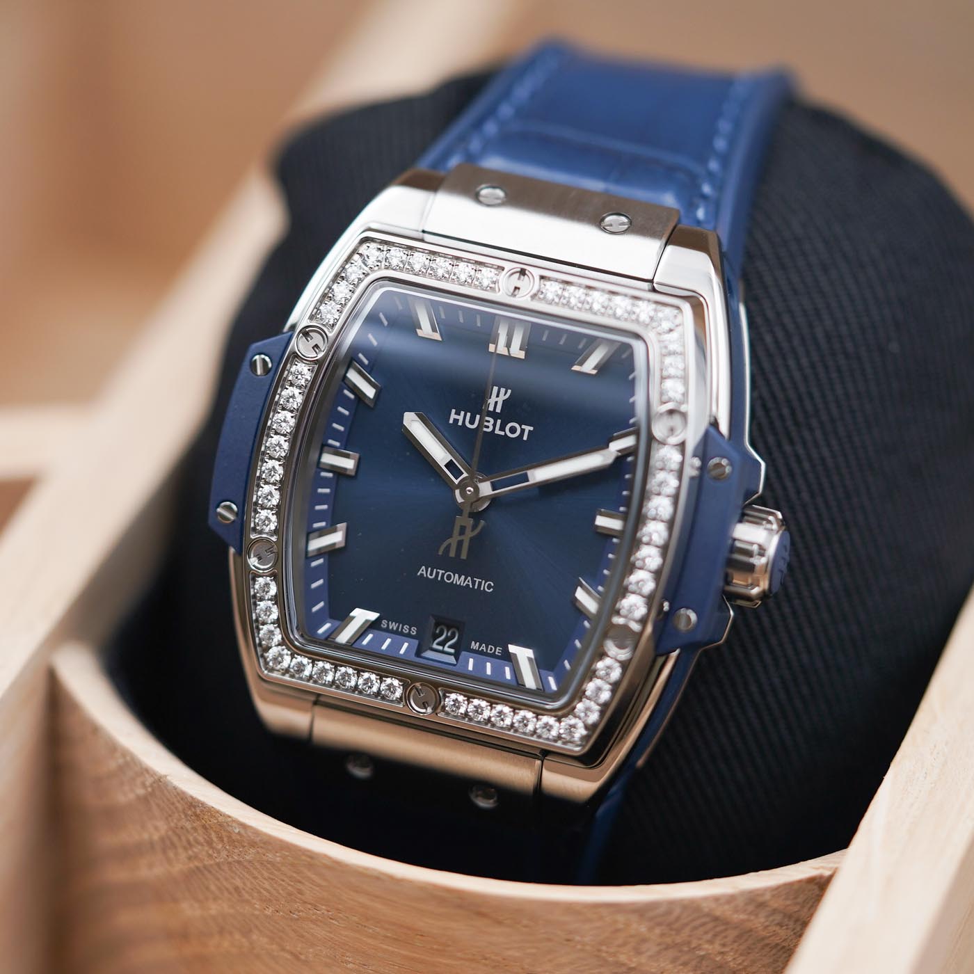Hublot Spirit of Big Bang 39 Titanium Blue Diamonds
