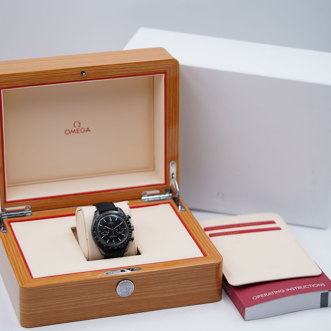 Omega Dark Side Of The Moon Chronograph 44.25 mm 