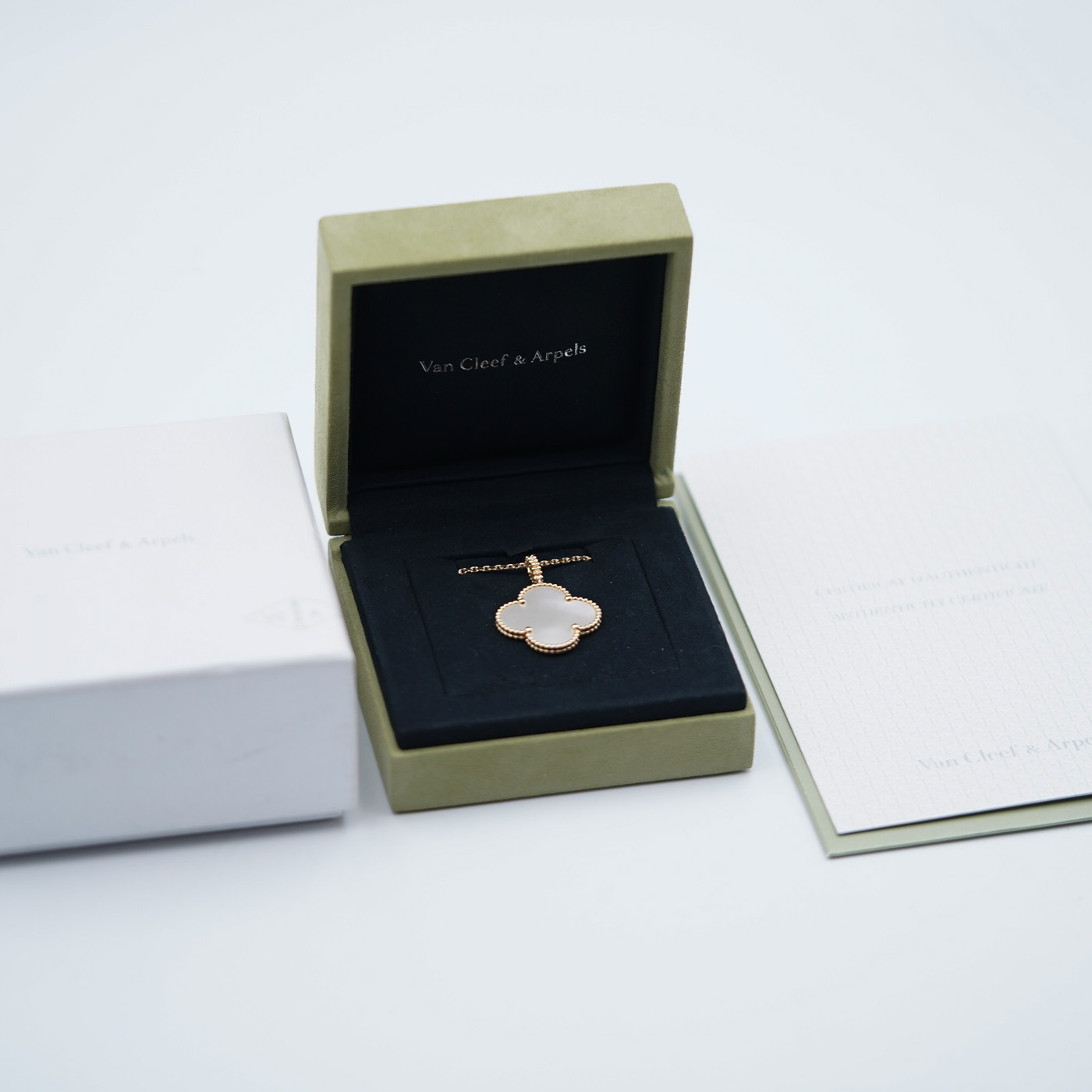 Van Cleef & Arpels Magic Alhambra Long,1 motif