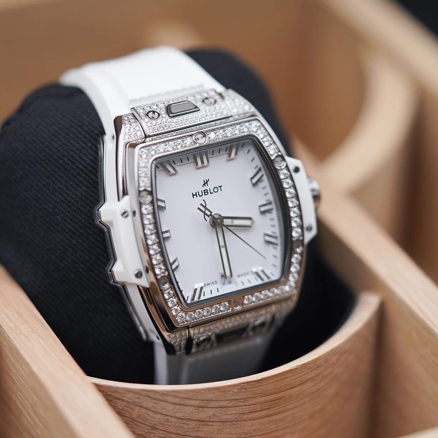Hublot Spirit of Big Bang Titanium White Pave