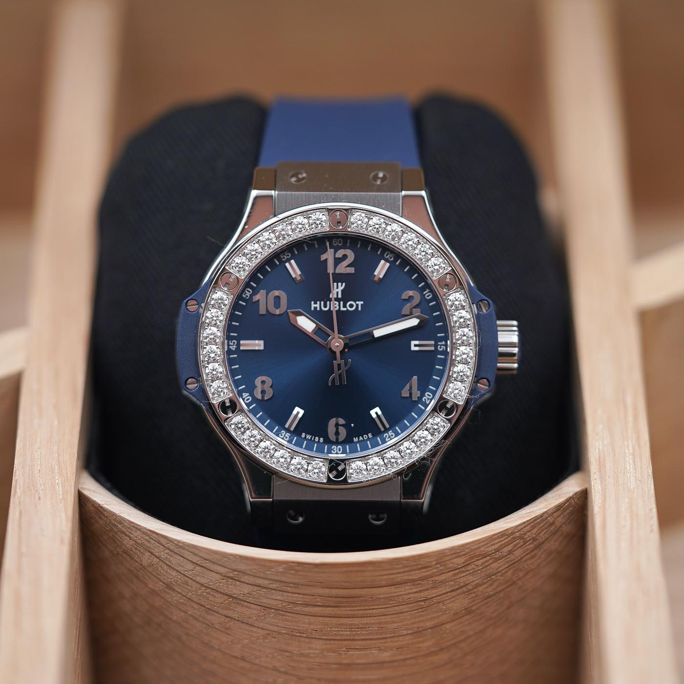 Hublot Big Bang 38 Diamonds