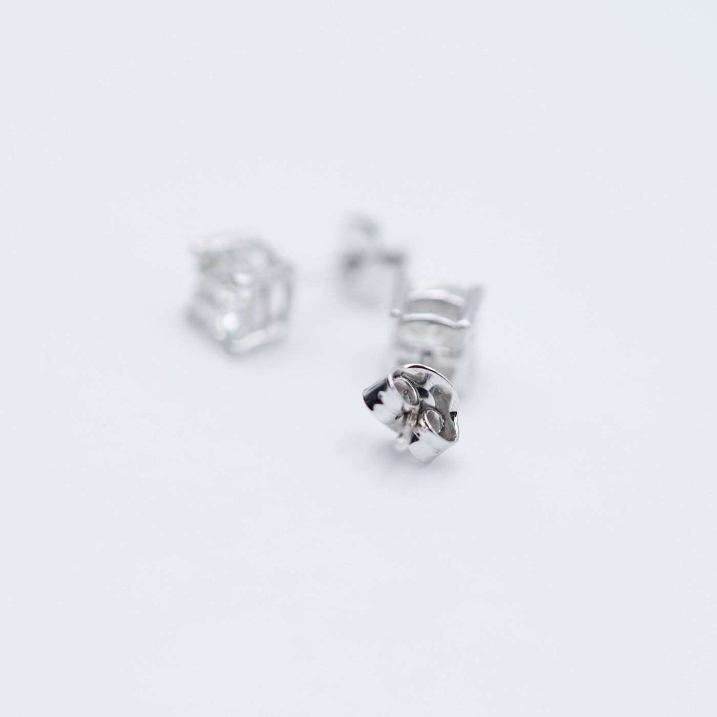 Jewellery Cushion Diamond 2ct Solitare Stud