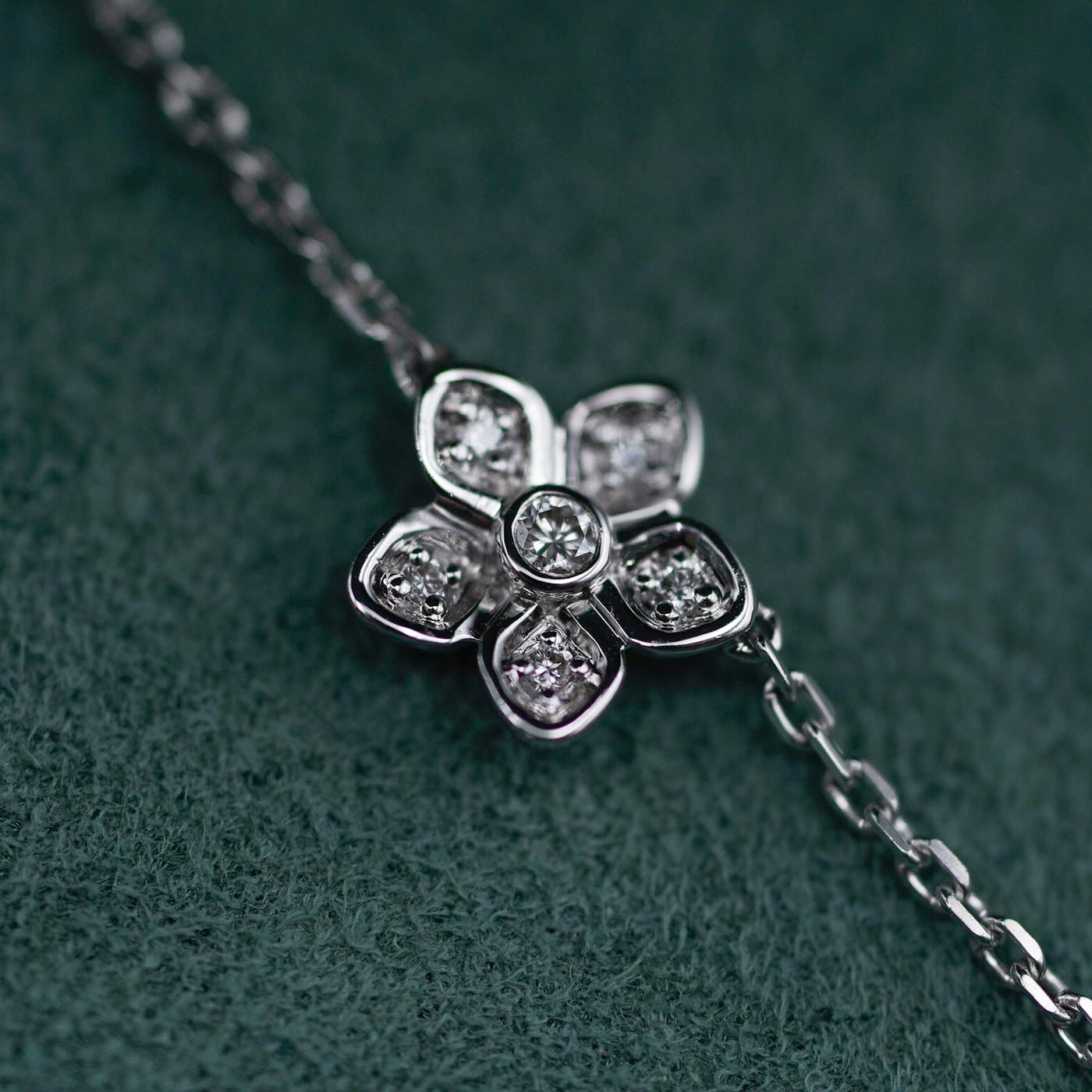 Graff Wild Flower Petite Pavé Diamond Necklace
