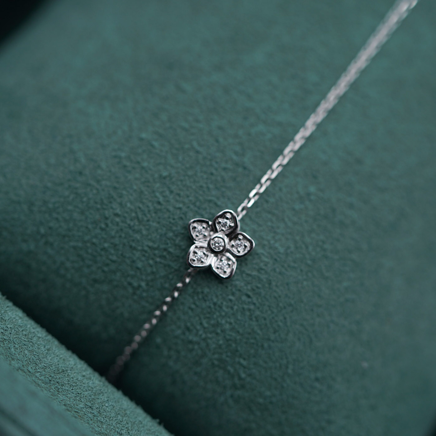 Graff Wild Flower Petite Pavé Diamond Bracelet