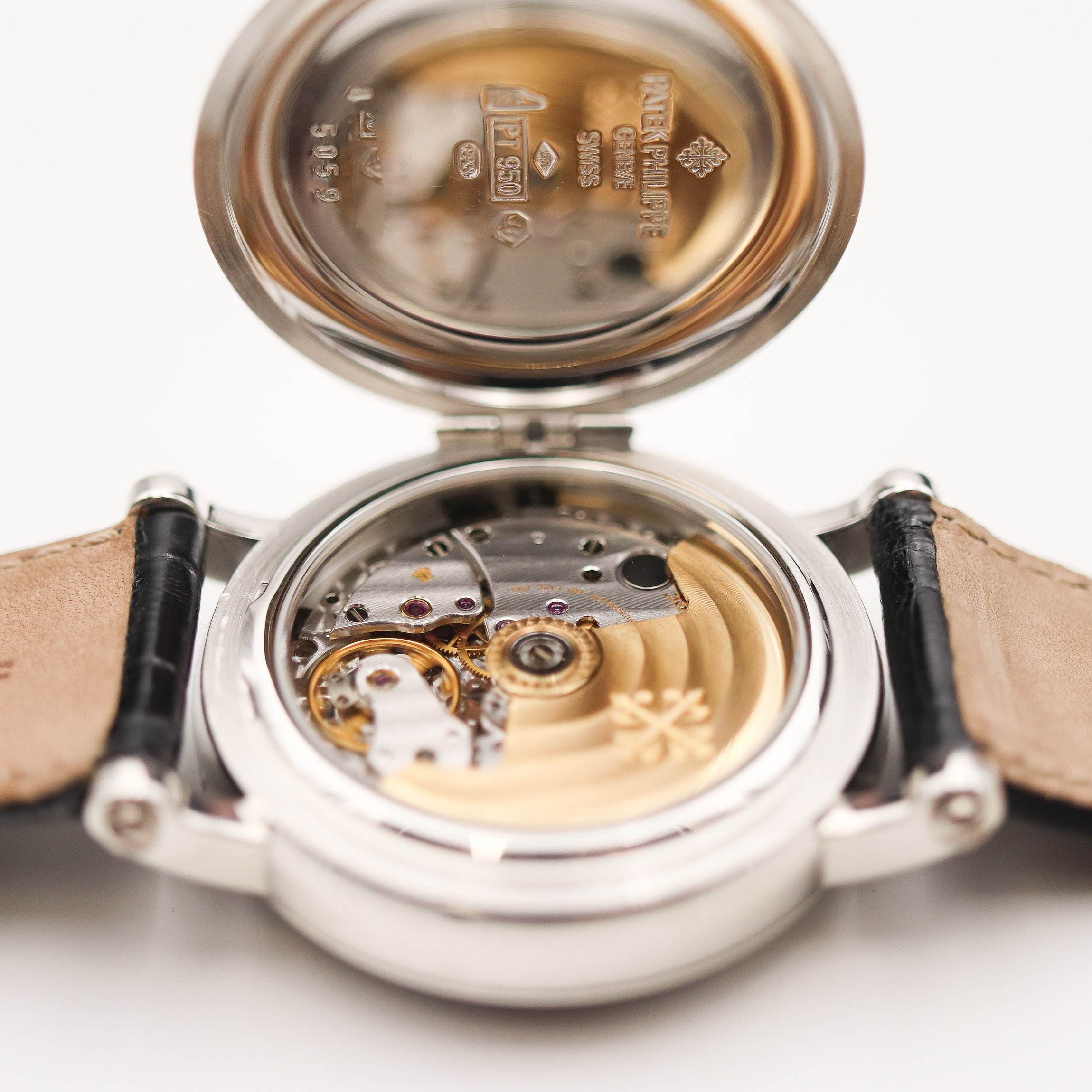 retrograde-perpetual-calendar-patek-philippe-5059p