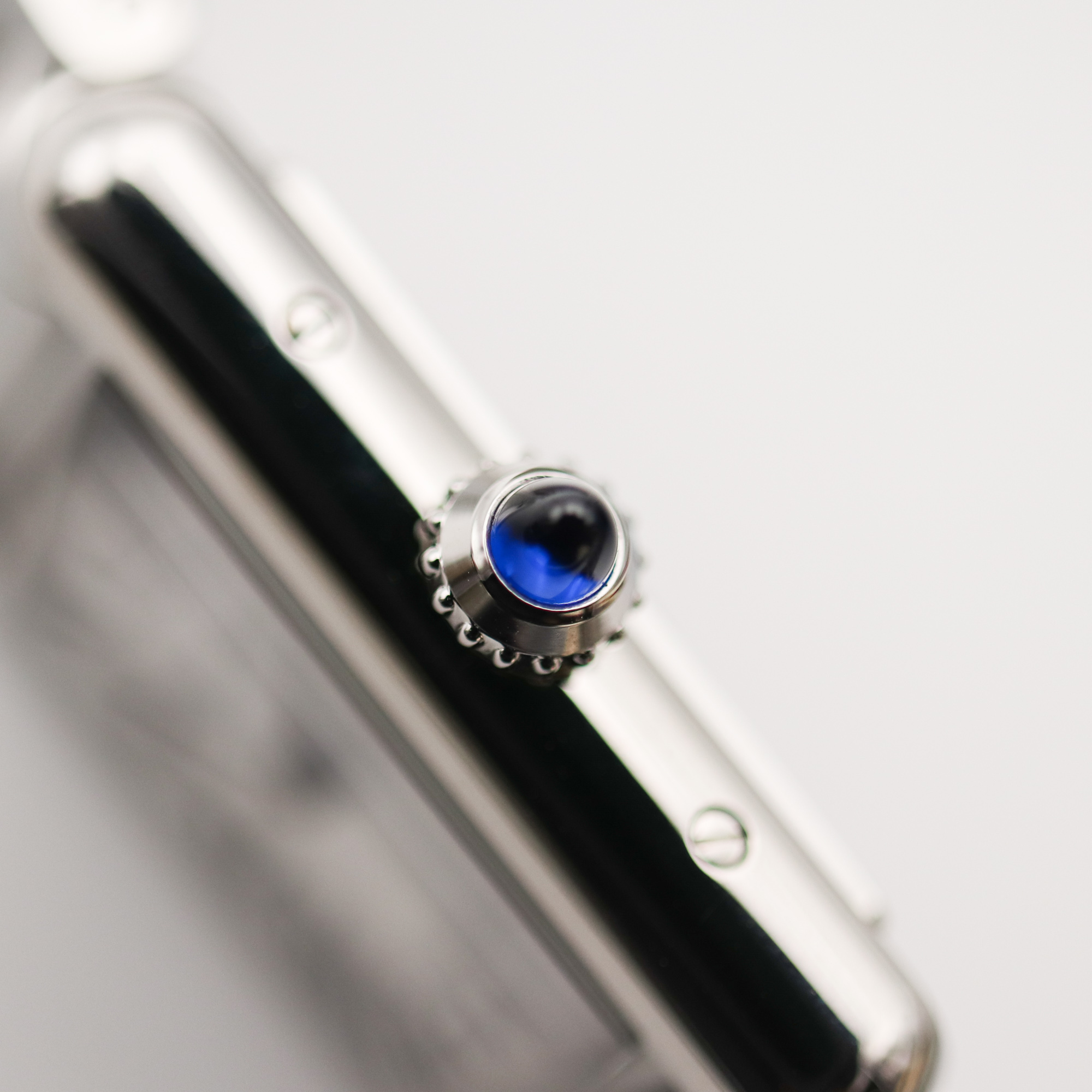 Cartier Tank Must Small