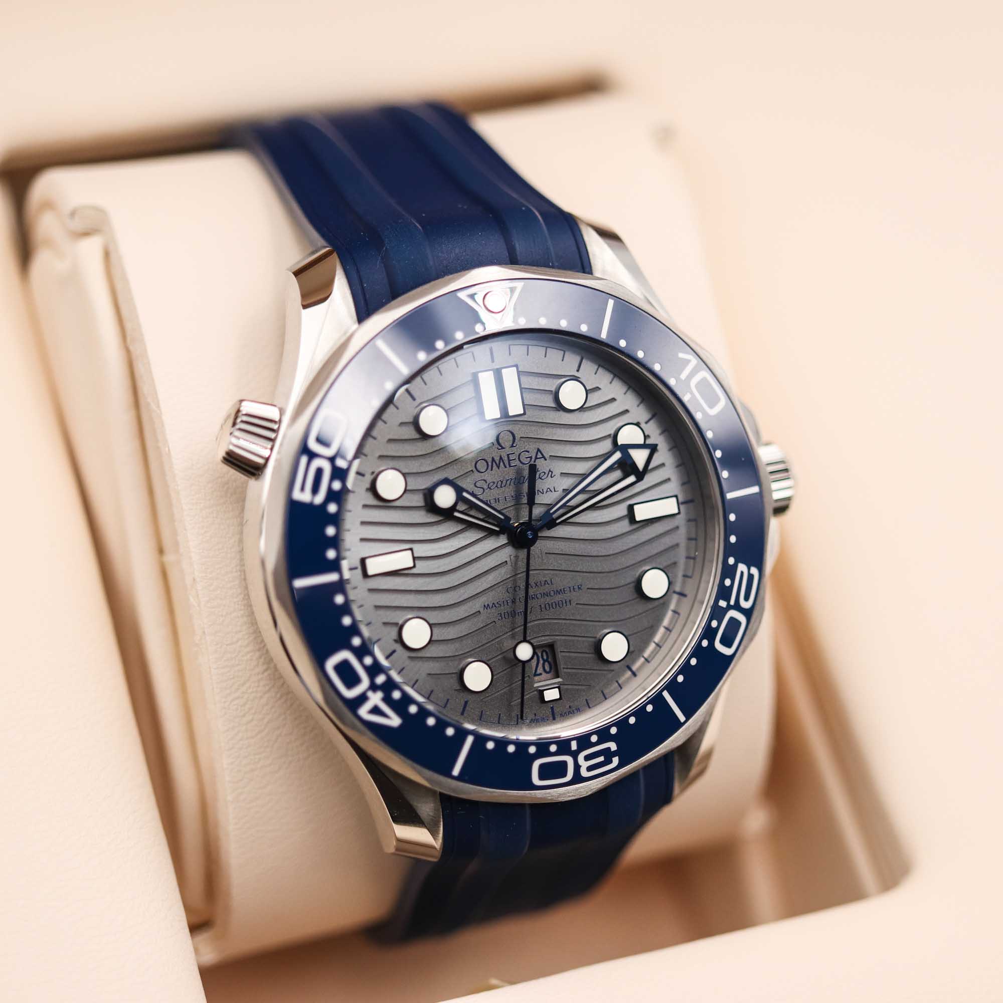 Omega Seamaster Diver 300M Co-Axial Master Chronometer