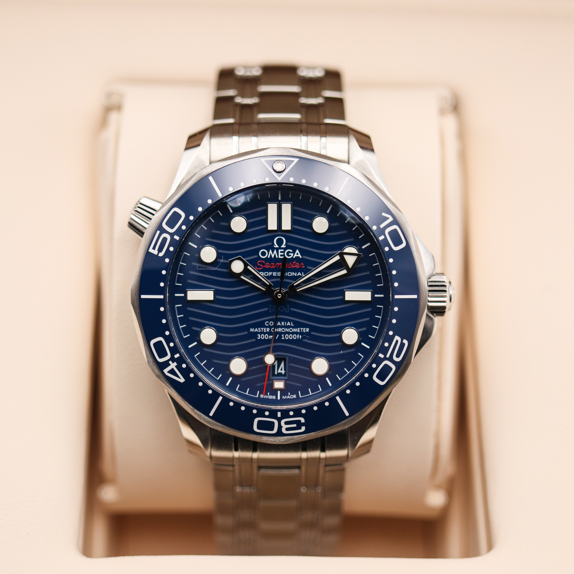 Omega Seamaster Diver 300M Co-Axial Master Chronometer