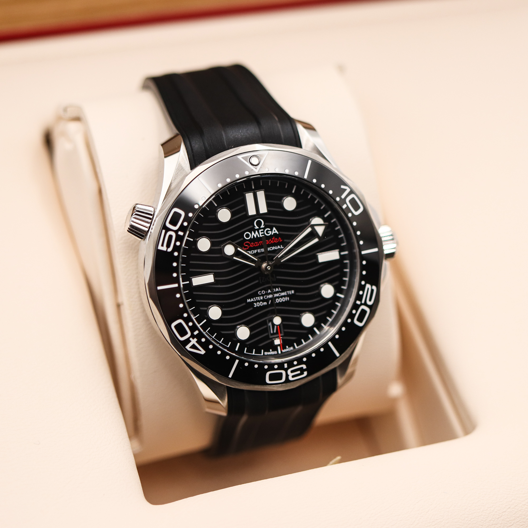 Omega Seamaster Diver 300M Co-Axial Master Chronometer 42mm