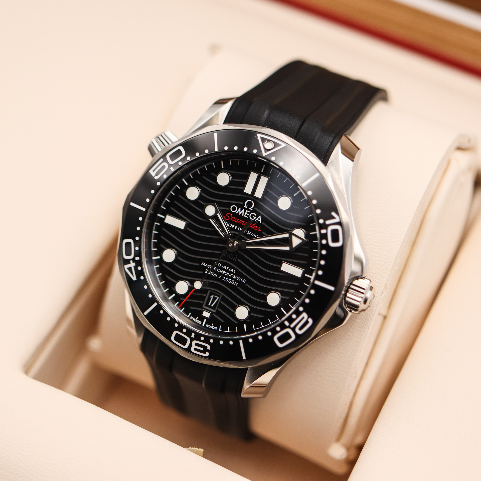 Omega Seamaster Diver 300M Co-Axial Master Chronometer 42mm