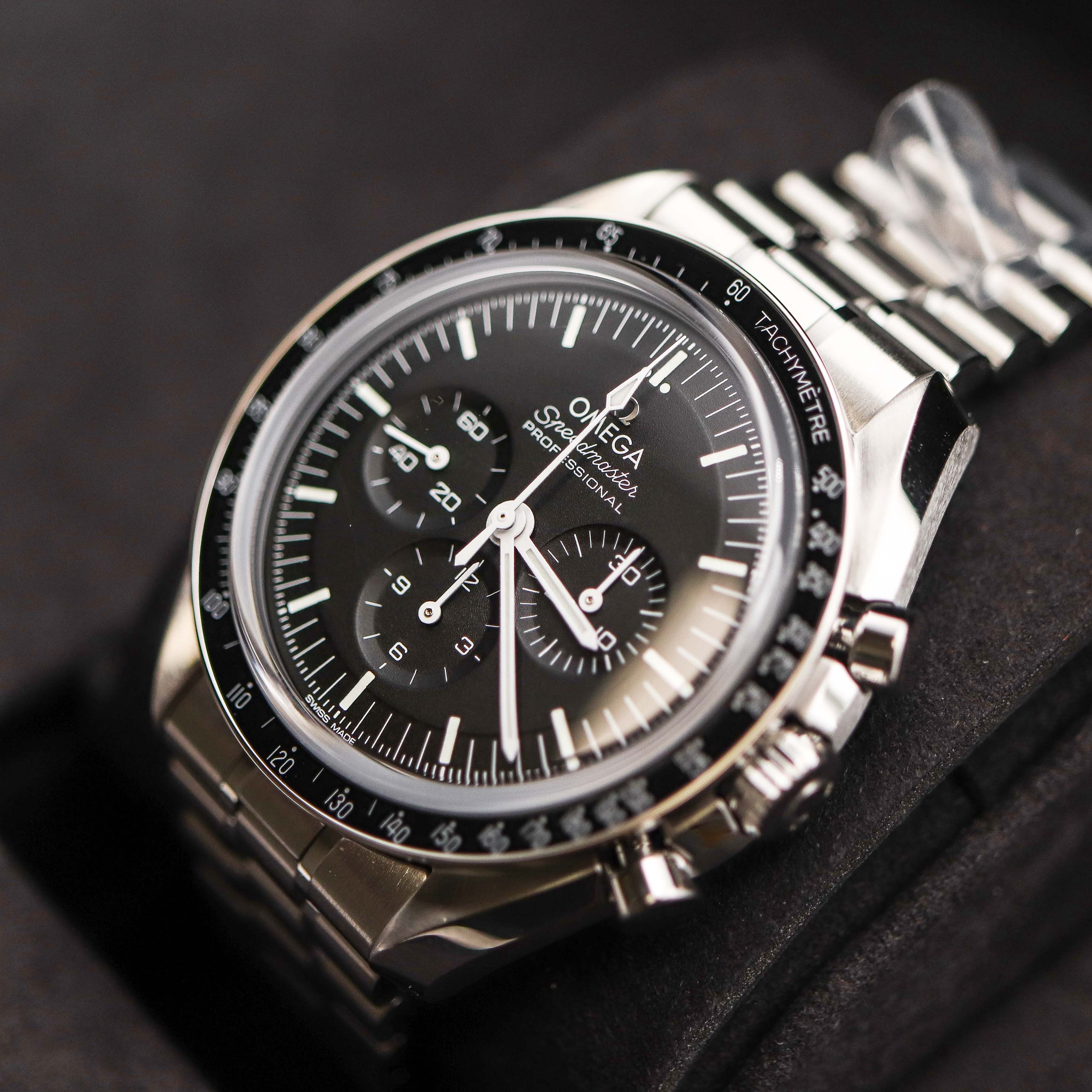 Omega Speedmaster Moonwatch Co-Axial Chronograph