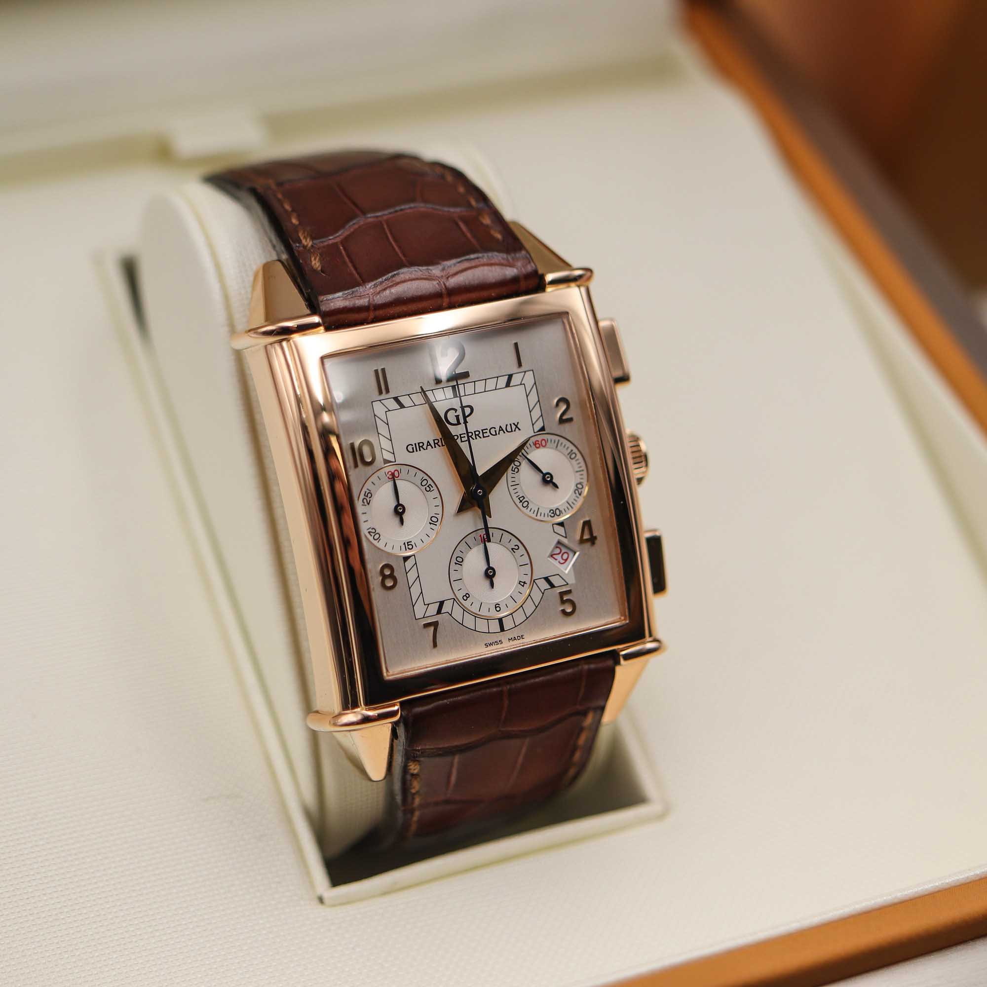 Girard-Perregaux Vintage 1945 XXL Chronograph