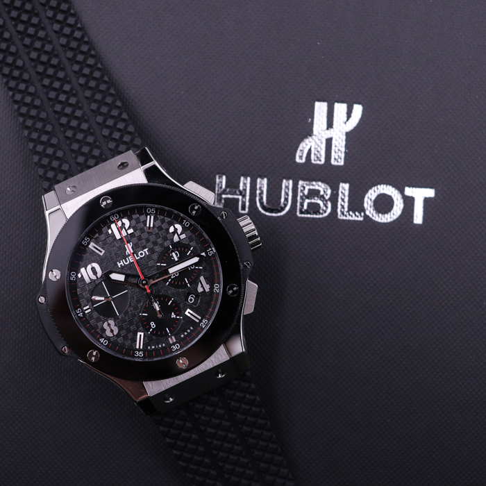 Hublot Big Bang 44 Black Ceramic