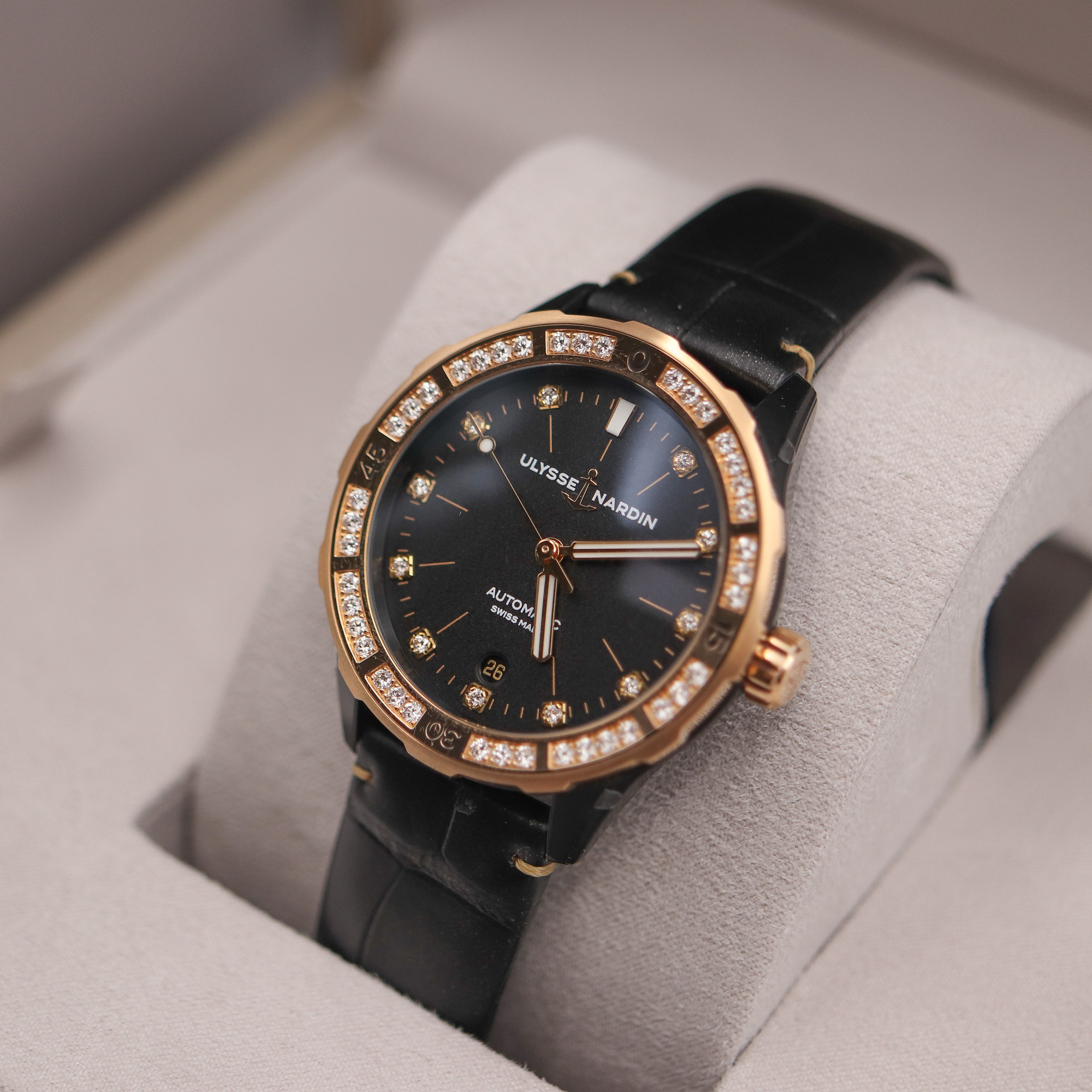 Lady Diver 39 mm Ulysse Nardin 8165 182B 3 BLACK