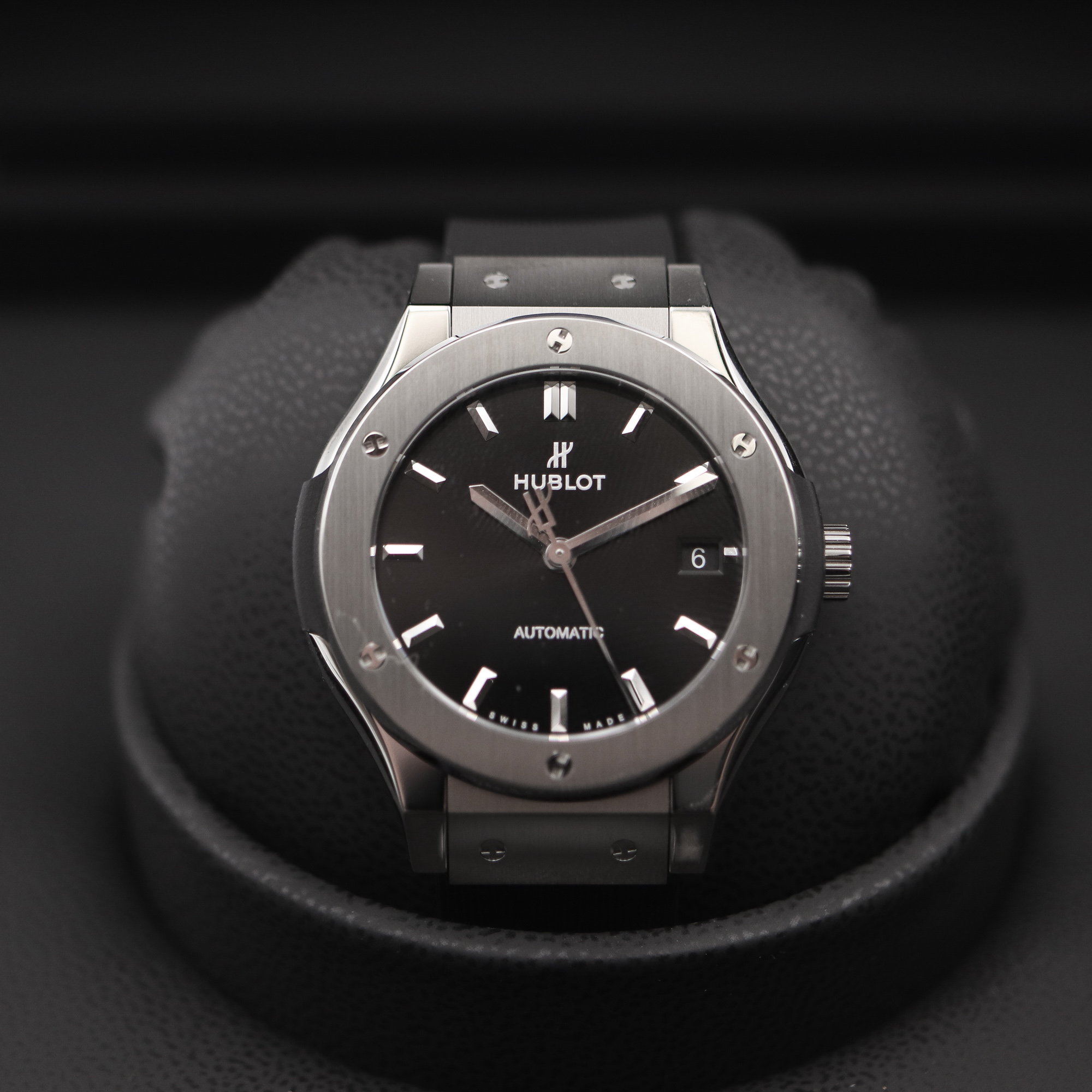 Hublot Classic Fusion 38 Titanium 