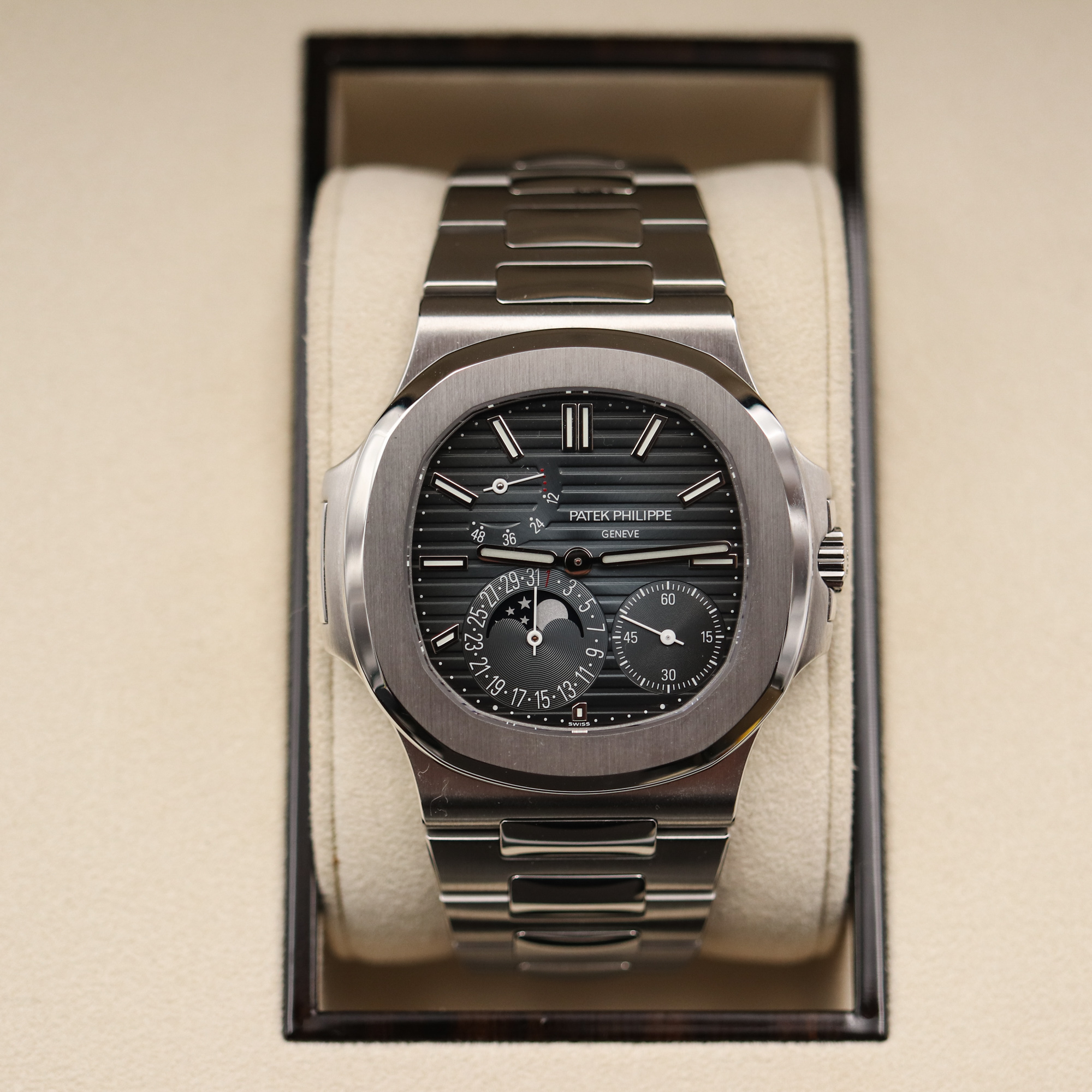 Patek philippe best sale power reserve