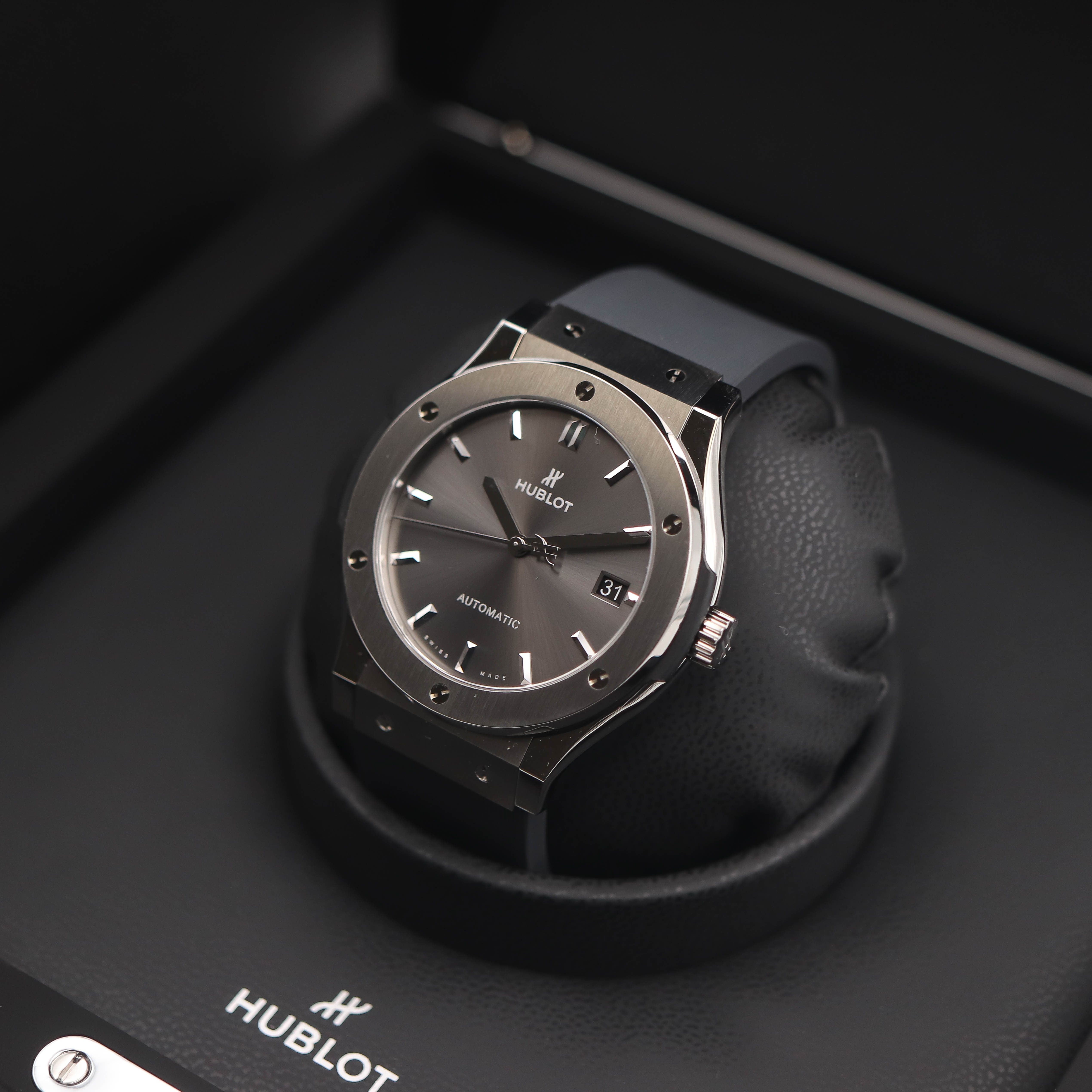 Hublot Classic Fusion 45 Racing Grey Titanium