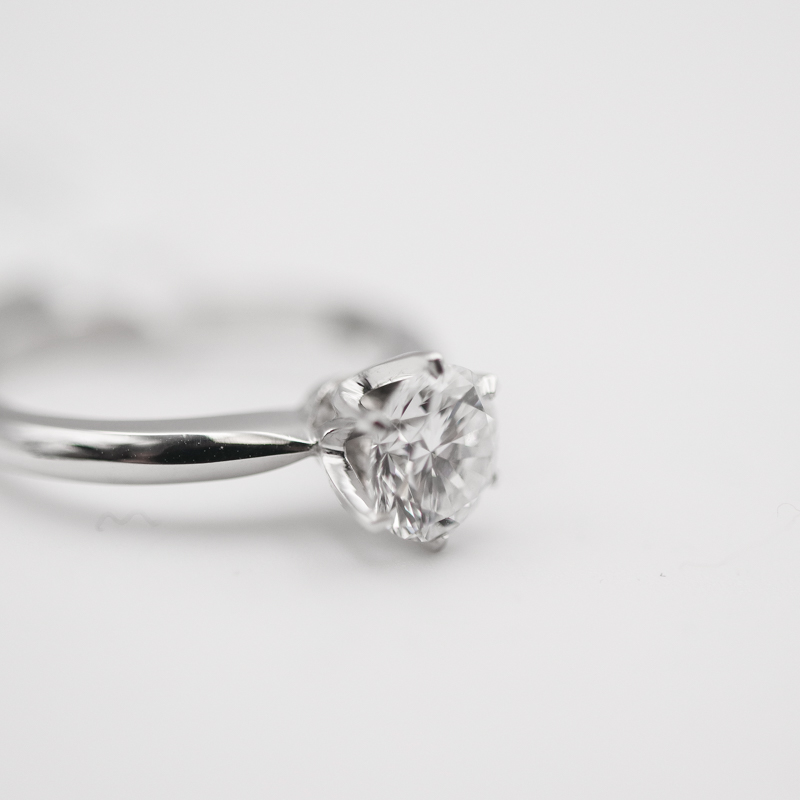 Jewellery Engagement Ring in White Gold