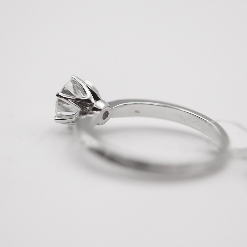 Jewellery Engagement Ring in White Gold